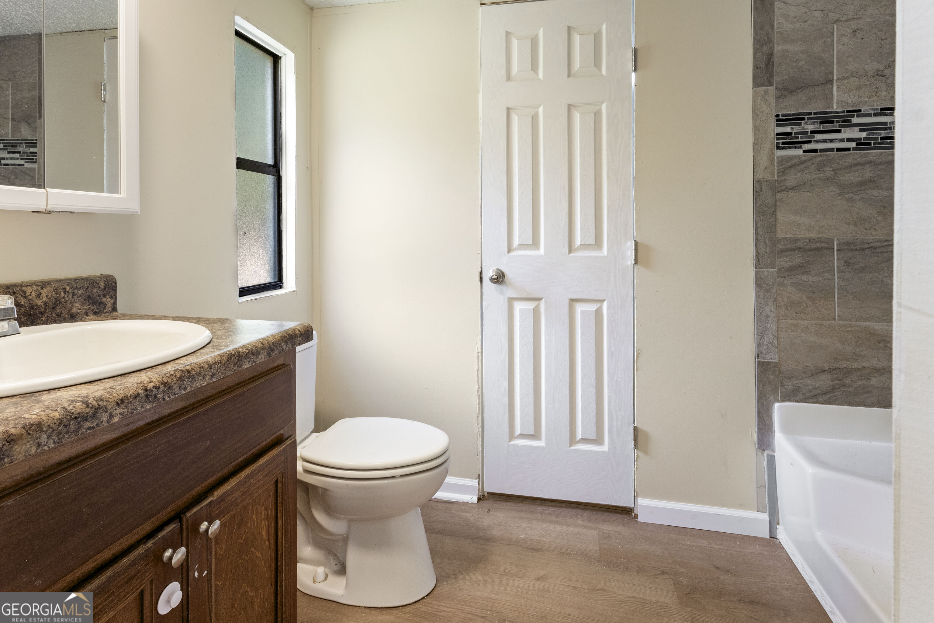 165 Giles Circle Property Photo 14