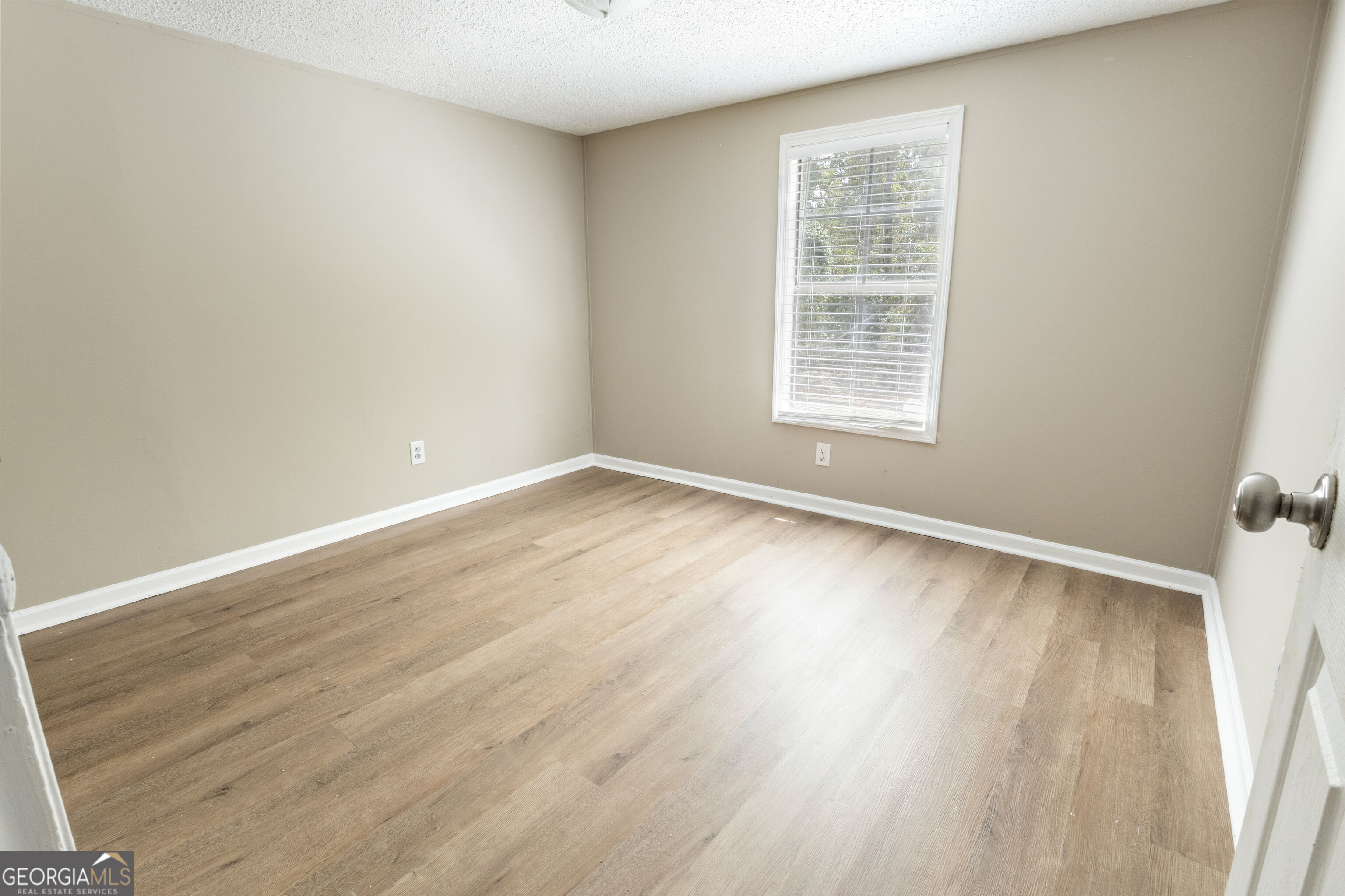 165 Giles Circle Property Photo 17