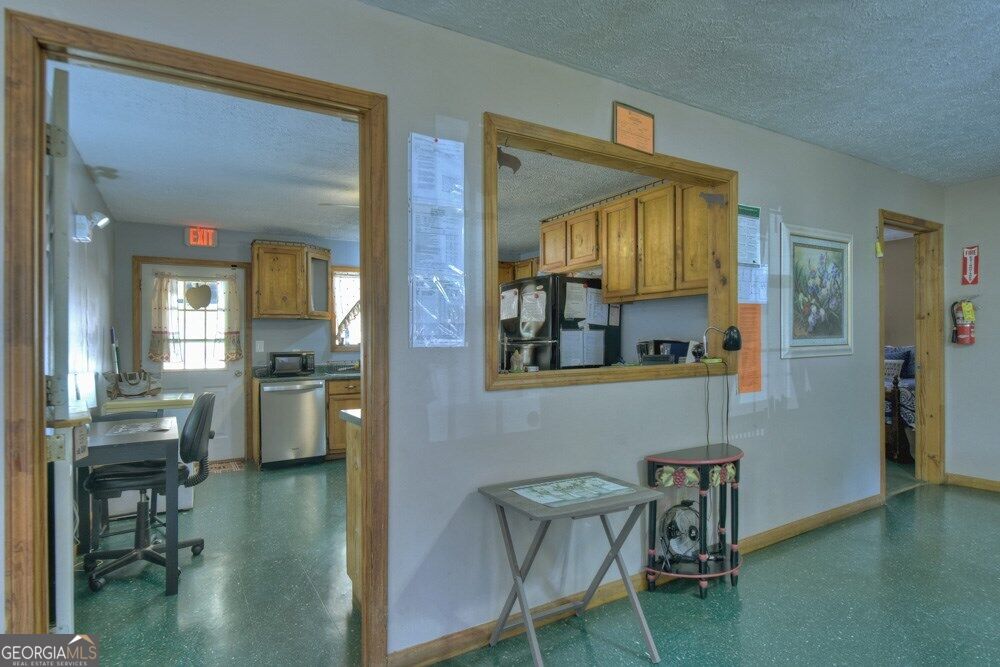 160 Moores Road Property Photo 10