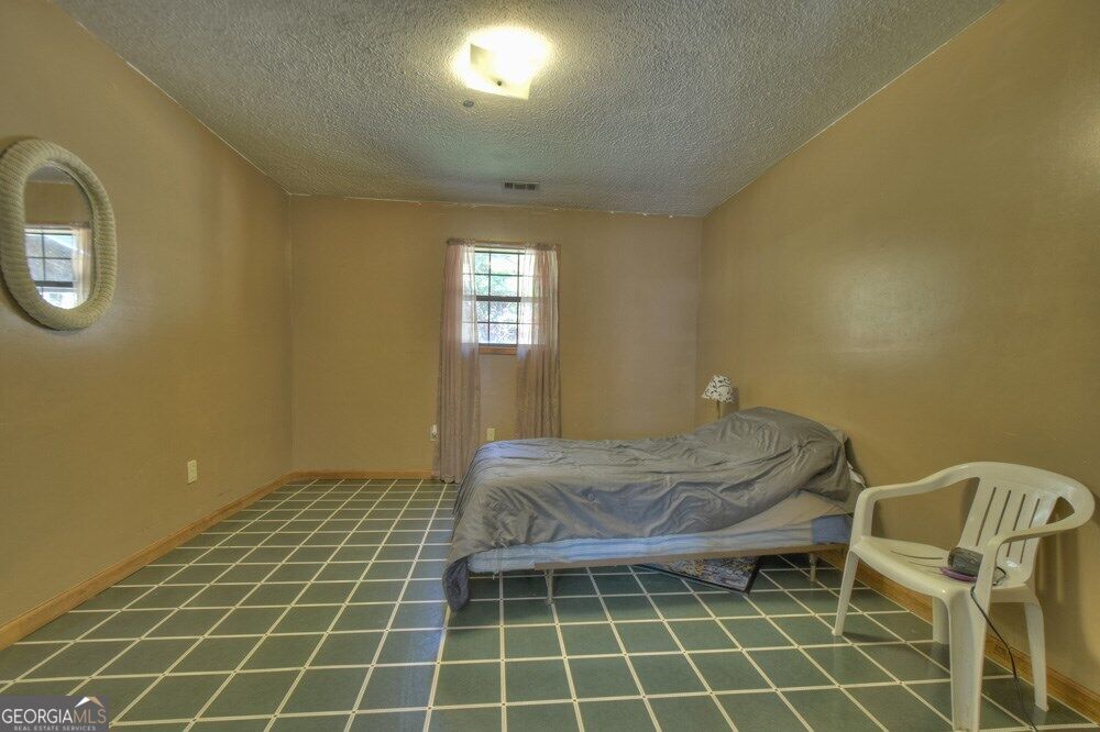 160 Moores Road Property Photo 16