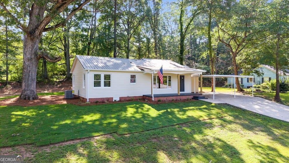 227 Bennett Street Property Photo 3