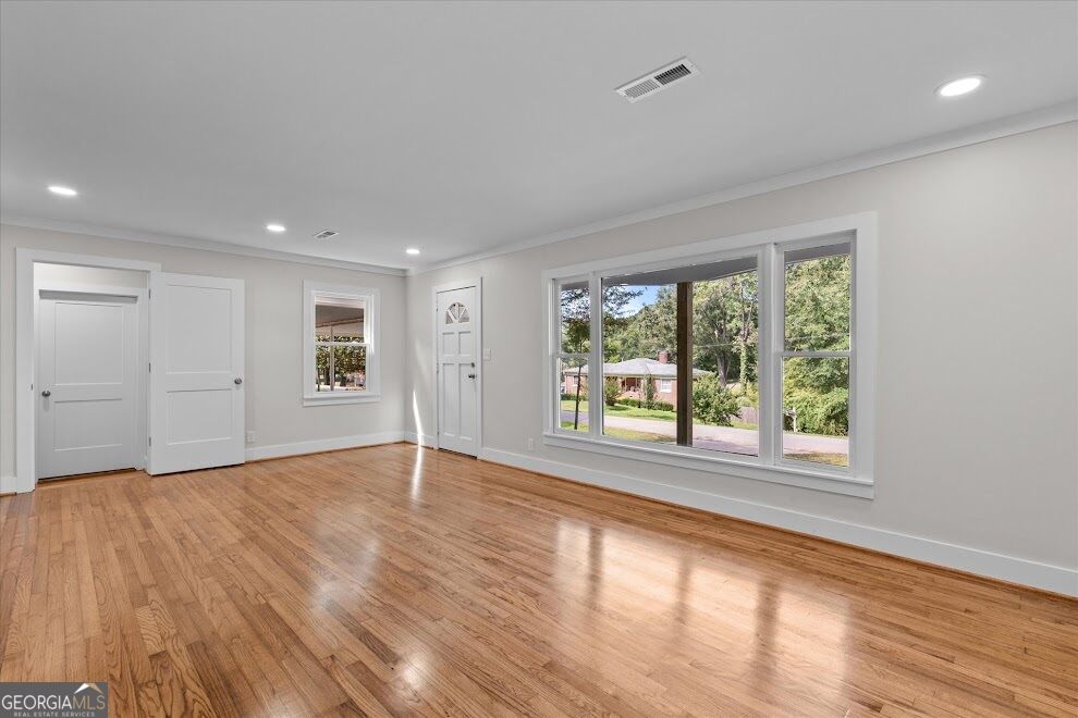 227 Bennett Street Property Photo 11