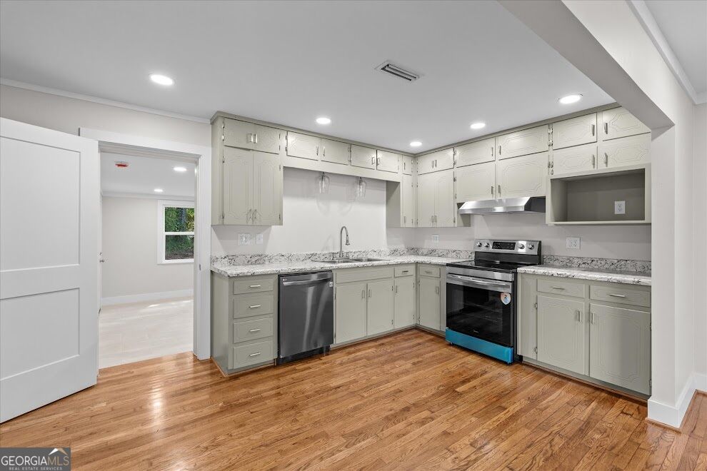 227 Bennett Street Property Photo 14
