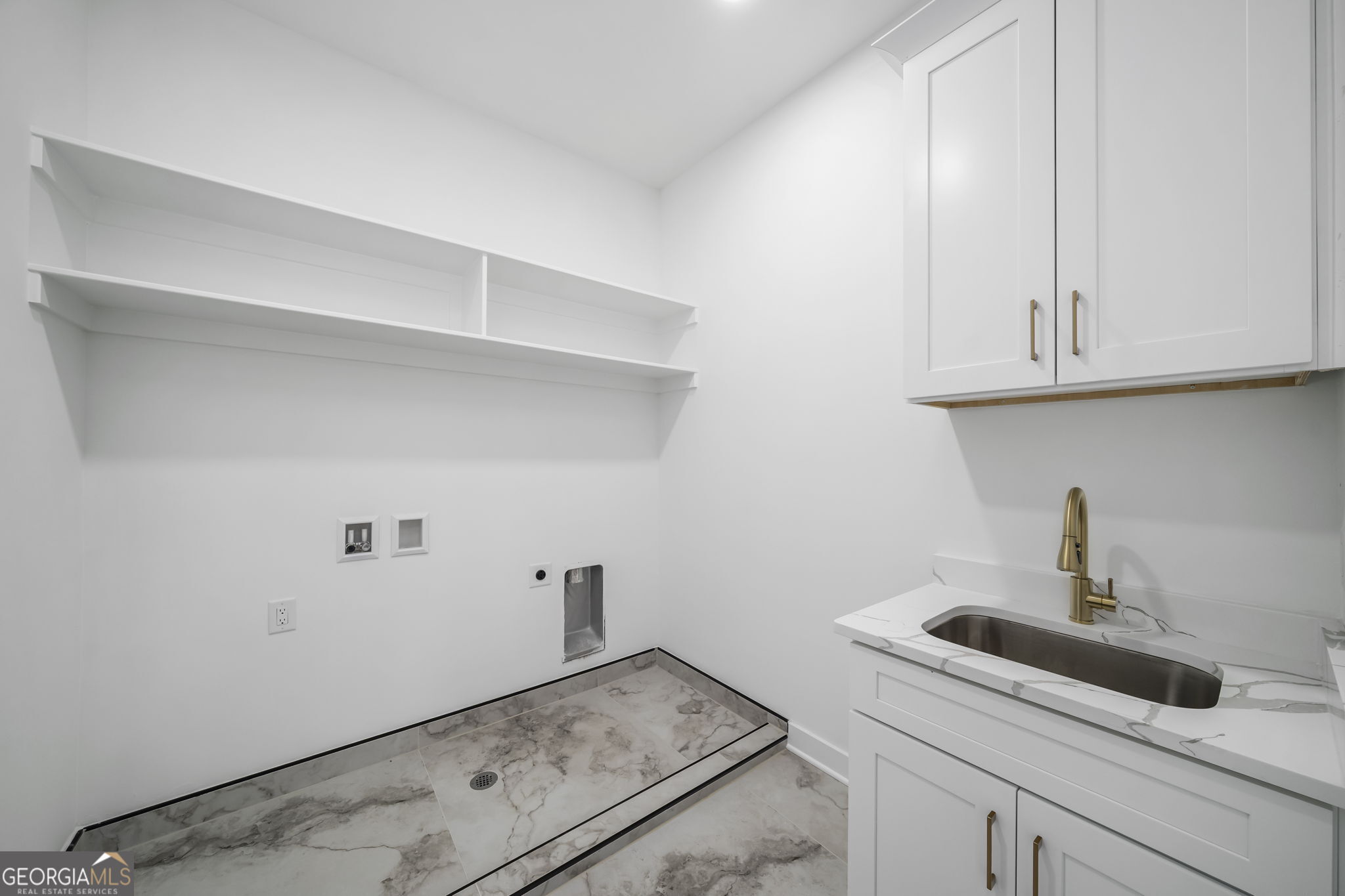 403 Thunder Road Property Photo 45