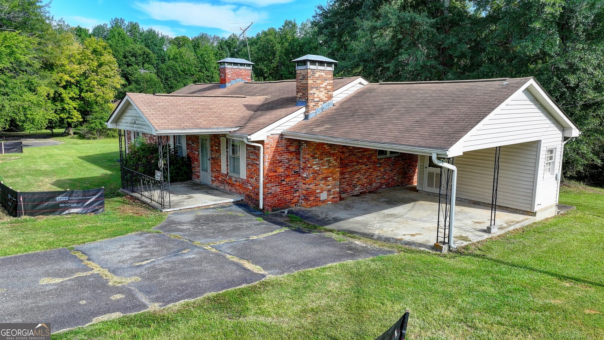 5680 Abbotts Bridge Road Property Photo 12