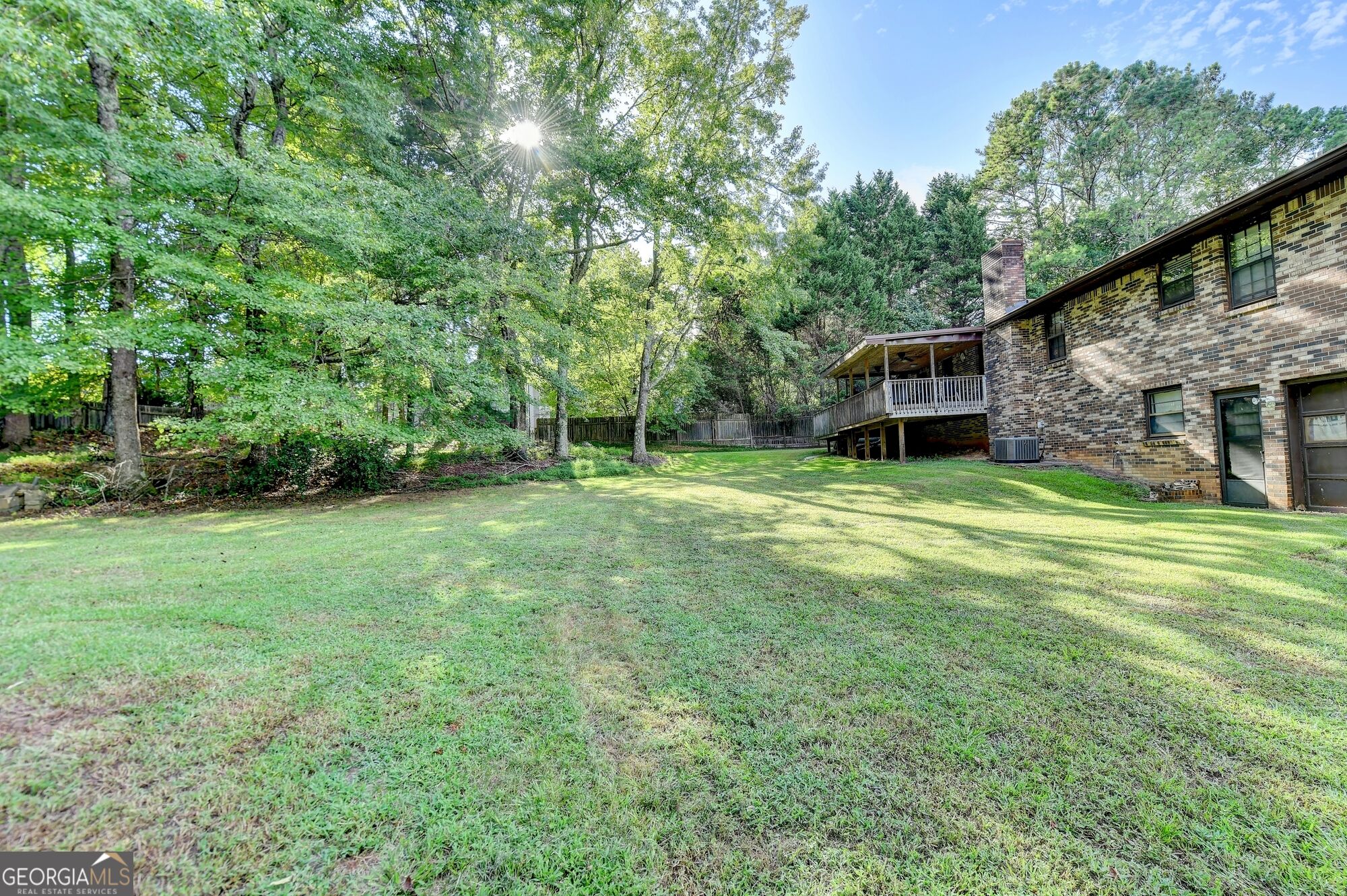 5680 Abbotts Bridge Road Property Photo 17
