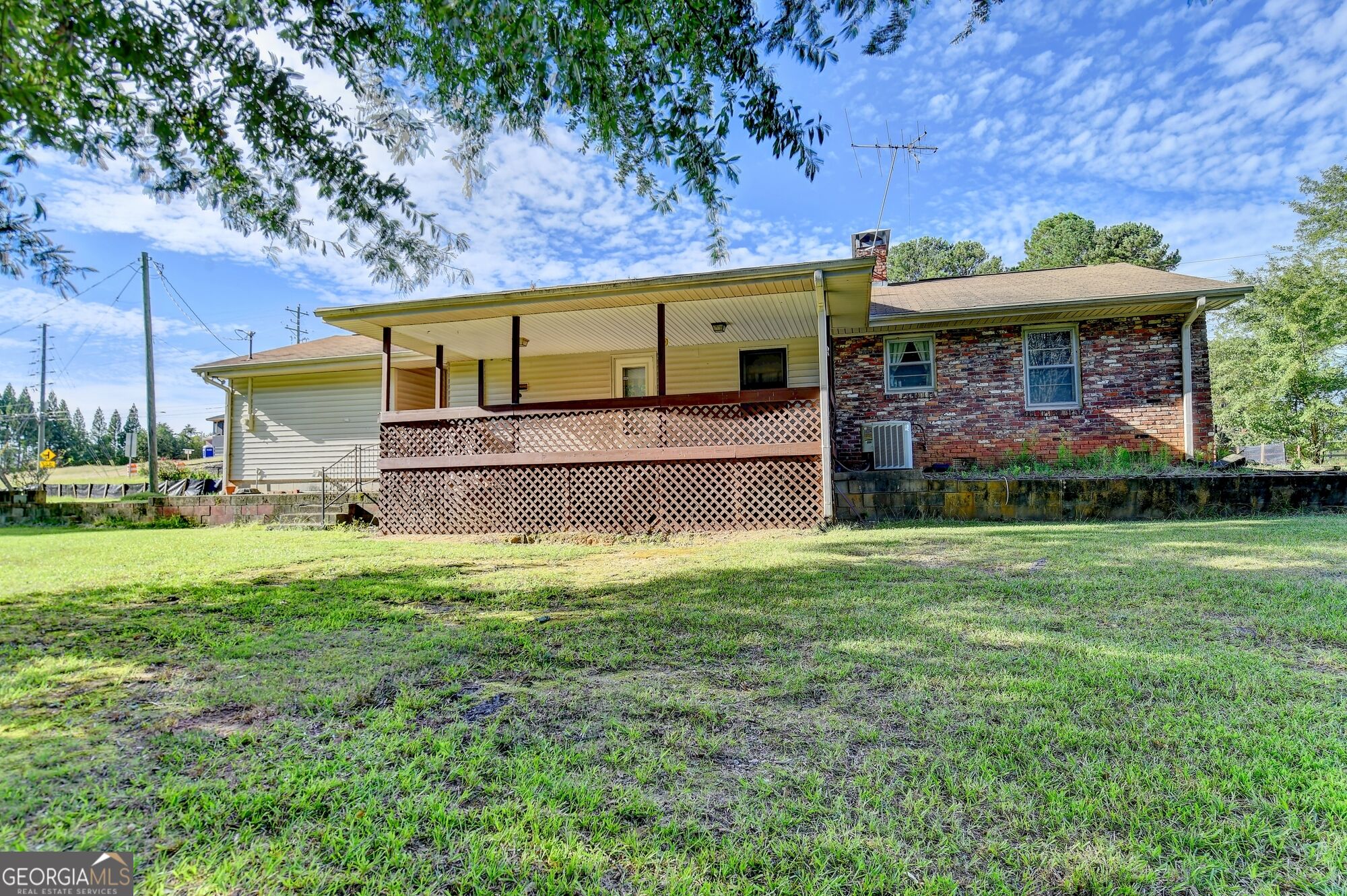 5680 Abbotts Bridge Road Property Photo 20