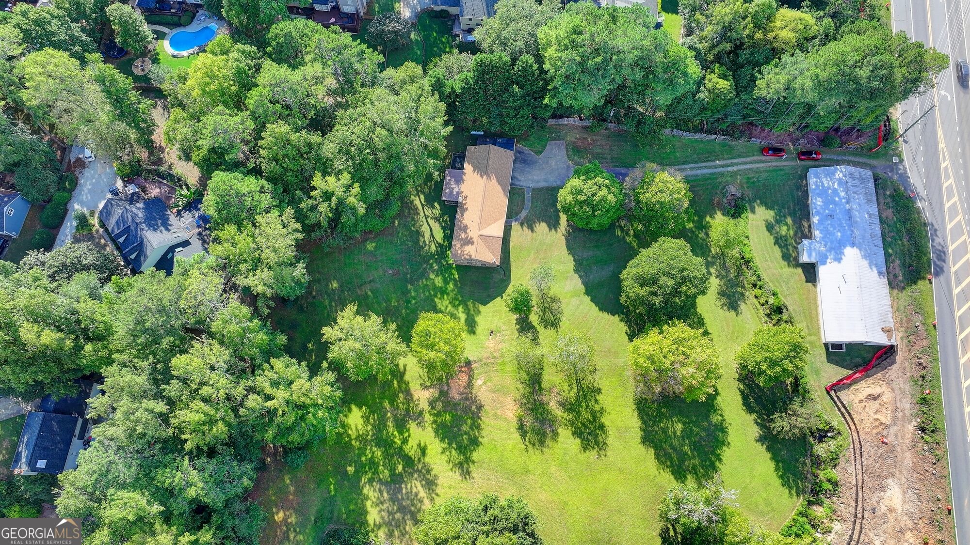 5680 Abbotts Bridge Road Property Photo 24