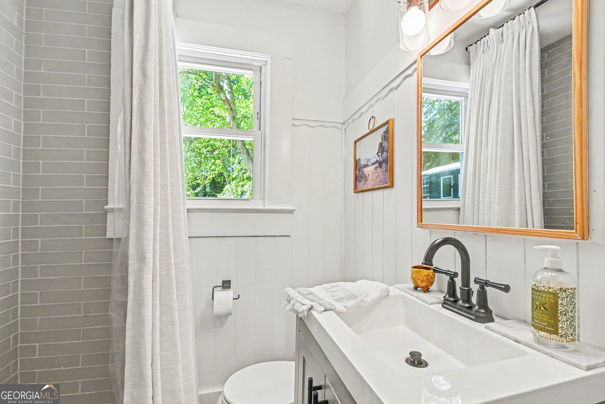 3575 W Hill Street Property Photo 16