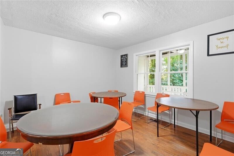 6220 Oakdale Road Se Property Photo 12