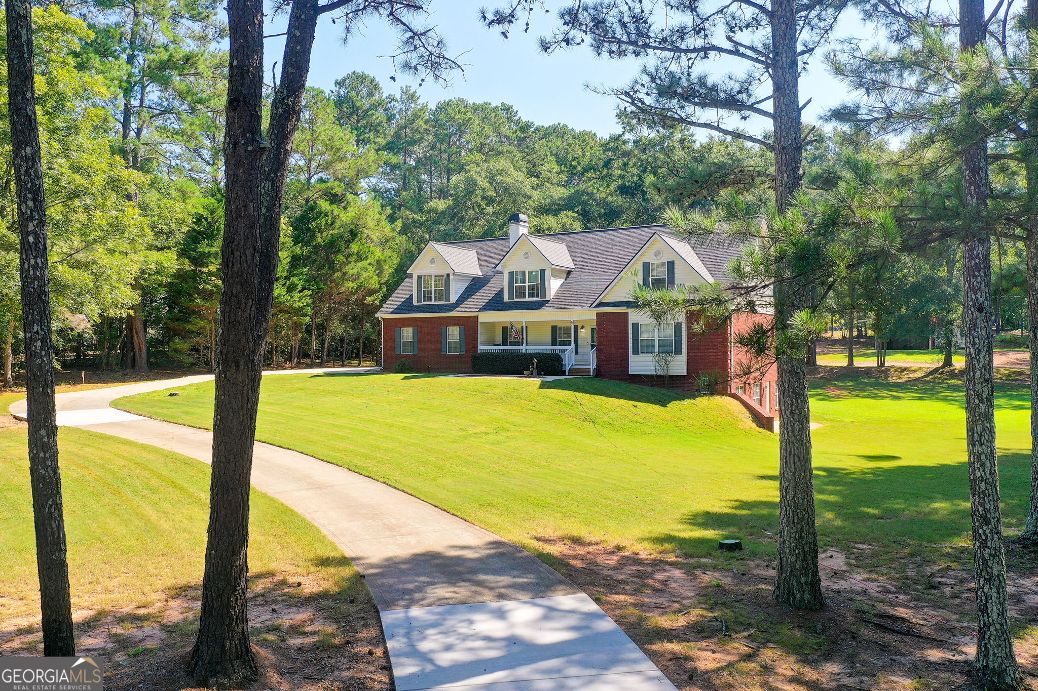 12 Dry Pond Rd Property Photo 1