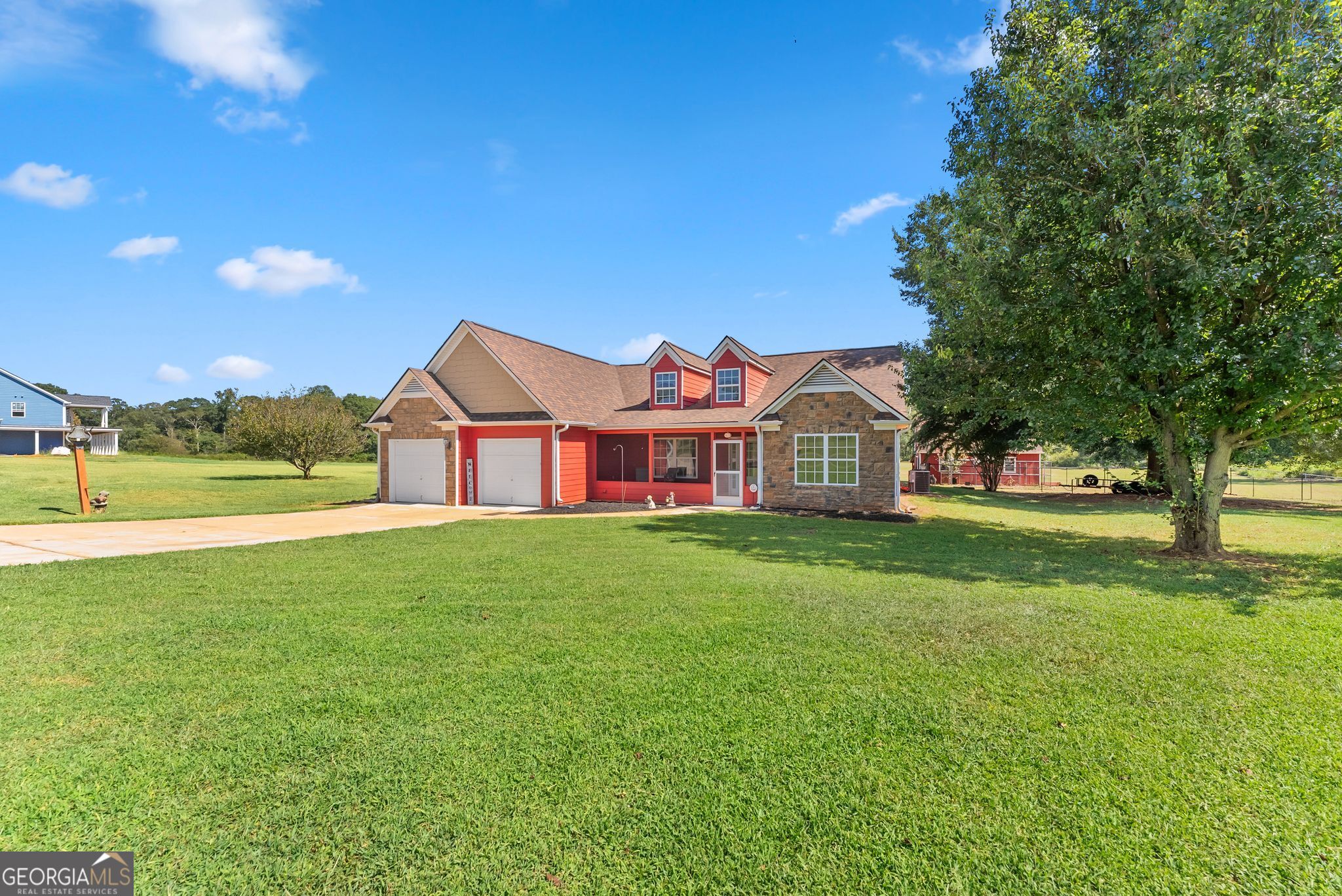 286 Middle Fork Lane Property Photo 4