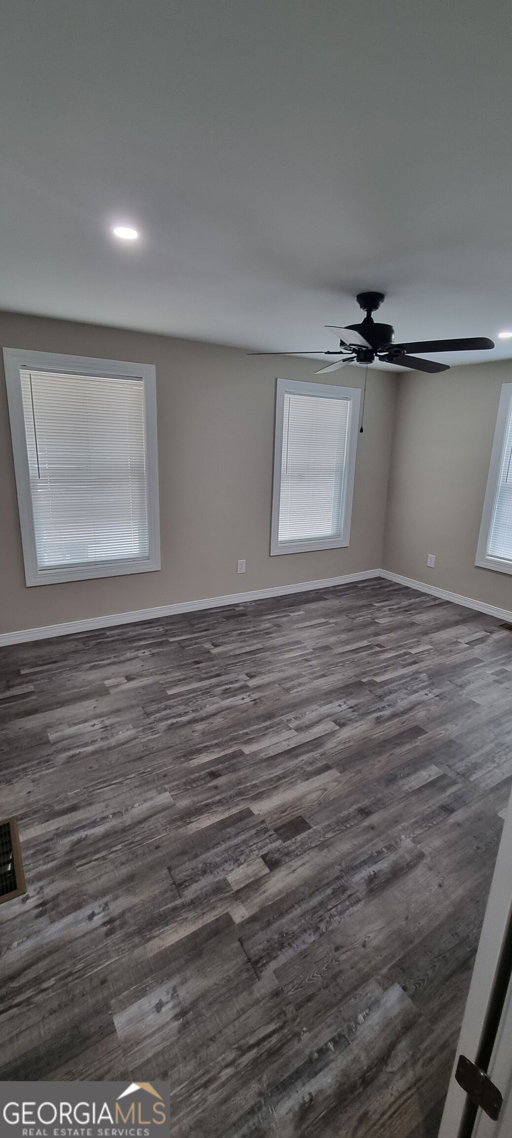 7980 Cedar Grove Road Property Photo 8