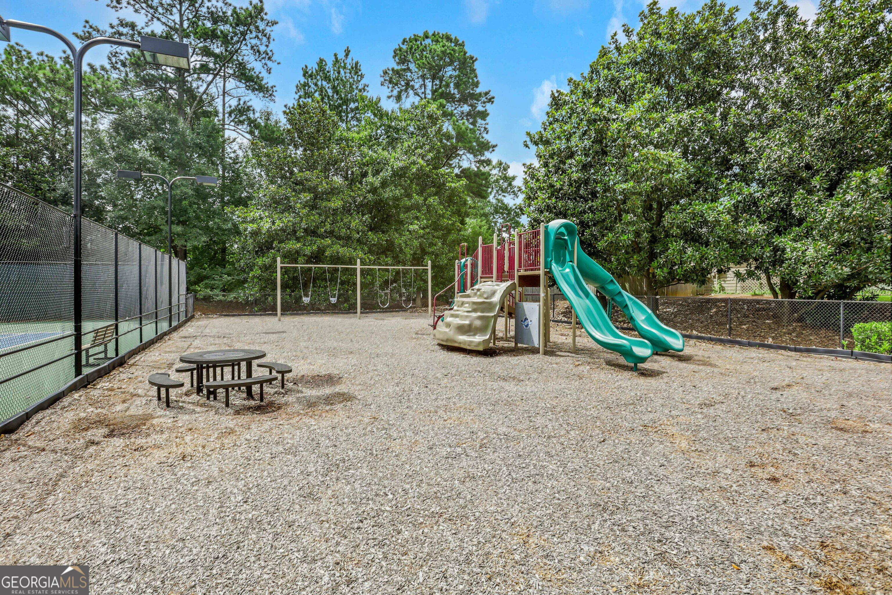 2395 Devon Leigh Walk Property Photo 54