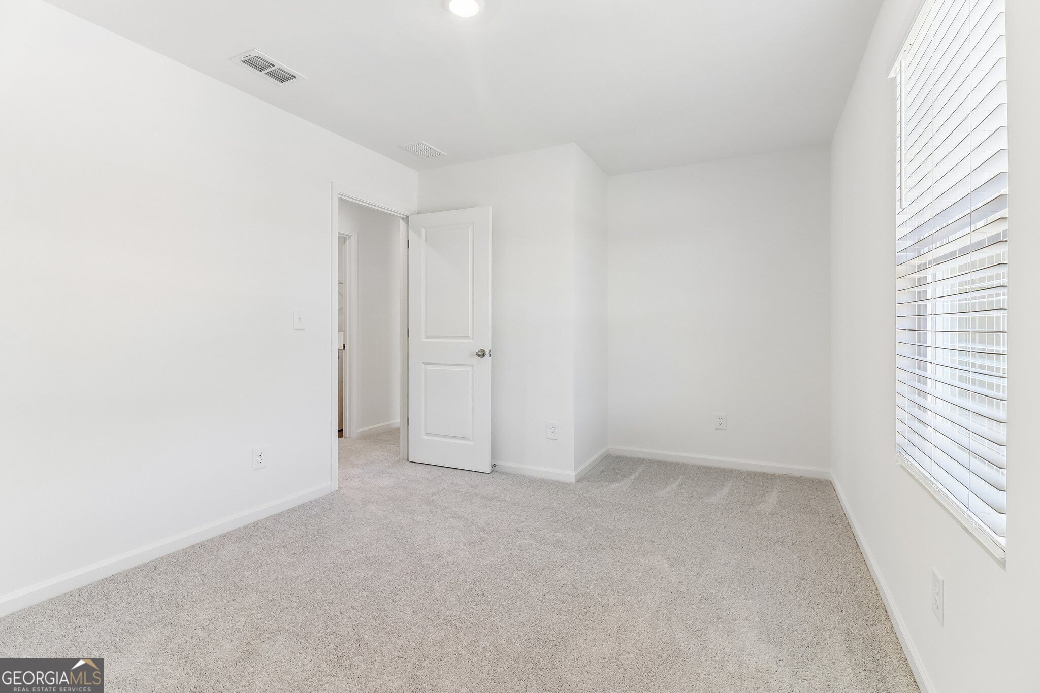 38 Crescent Boulevard Property Photo 17