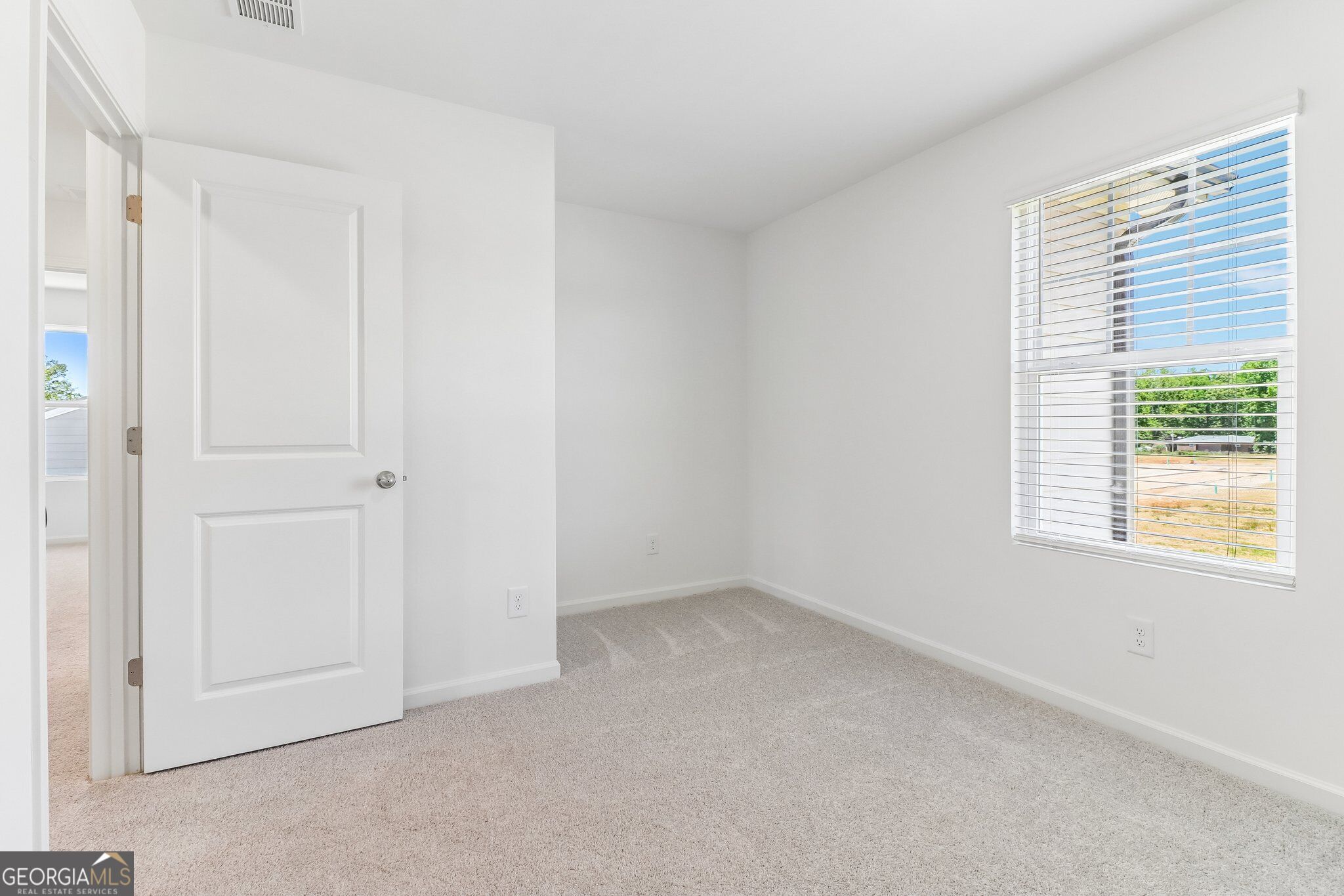 38 Crescent Boulevard Property Photo 18