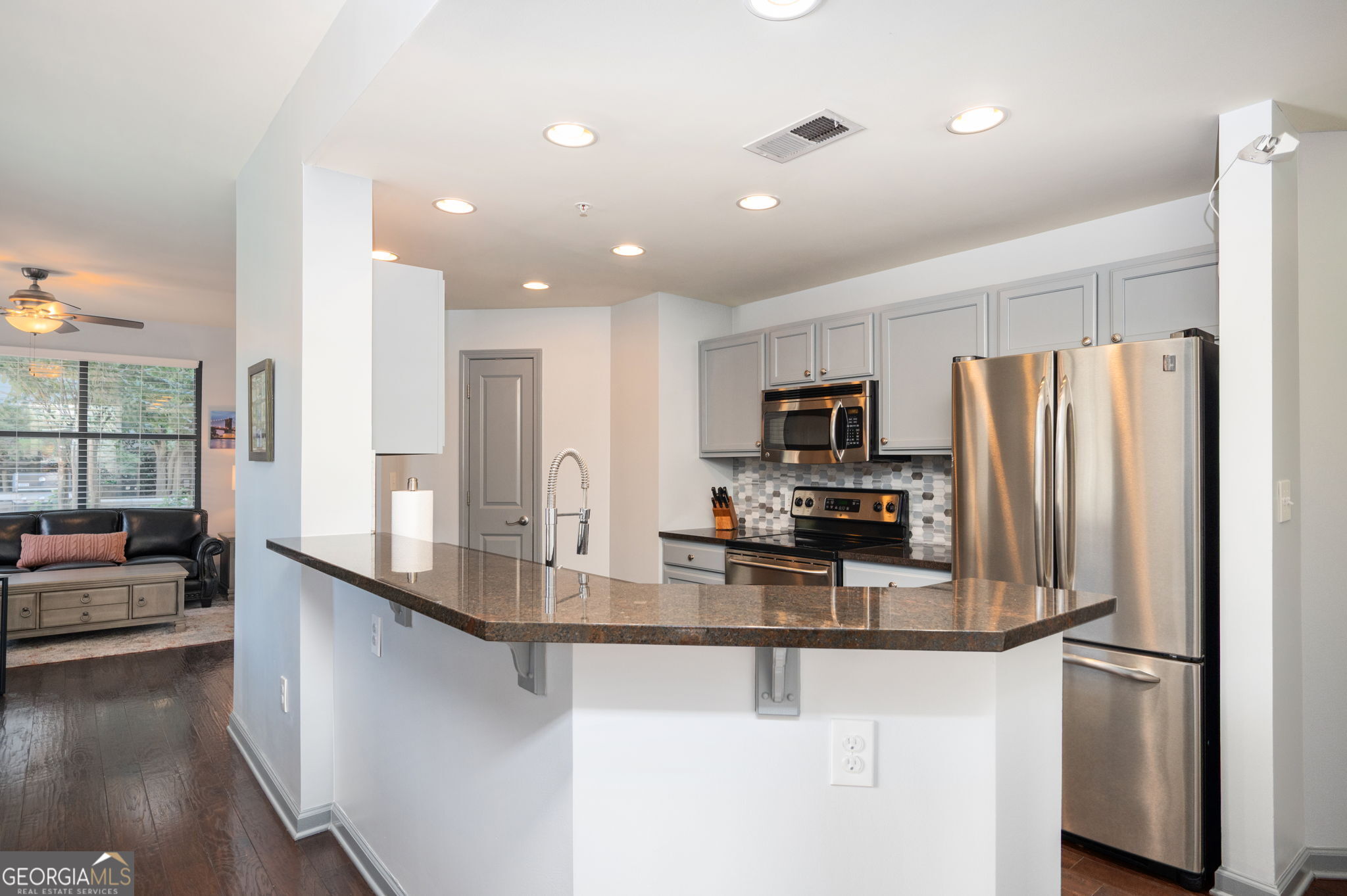 3040 Peachtree Road Nw # 212 Property Photo 1