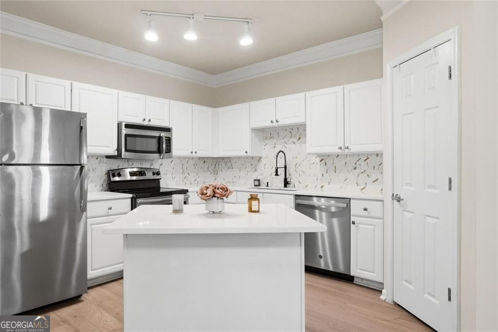 1850 Cotillion Drive # 3405 Property Photo 4