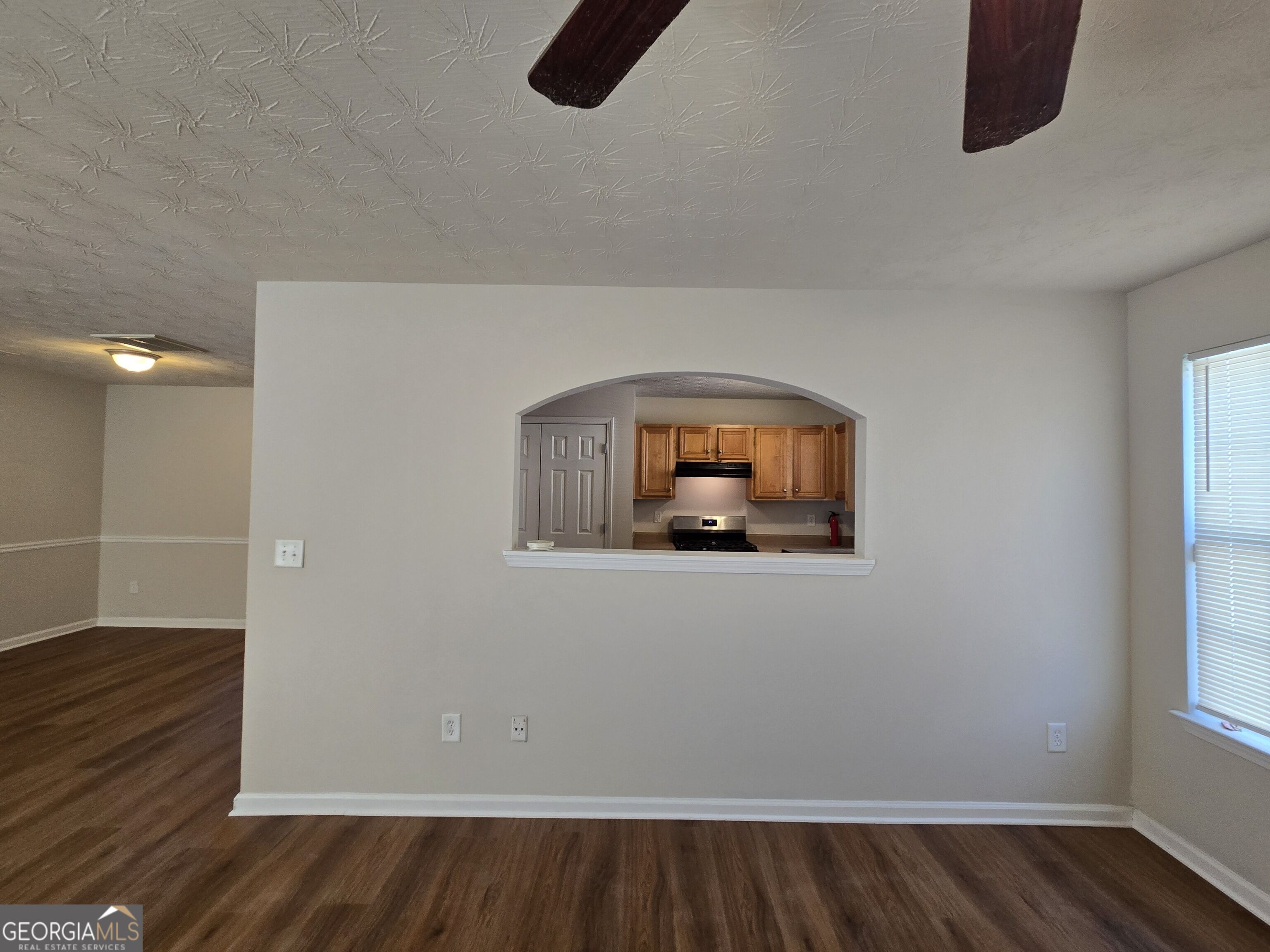 5636 One Lake Way Property Photo 6