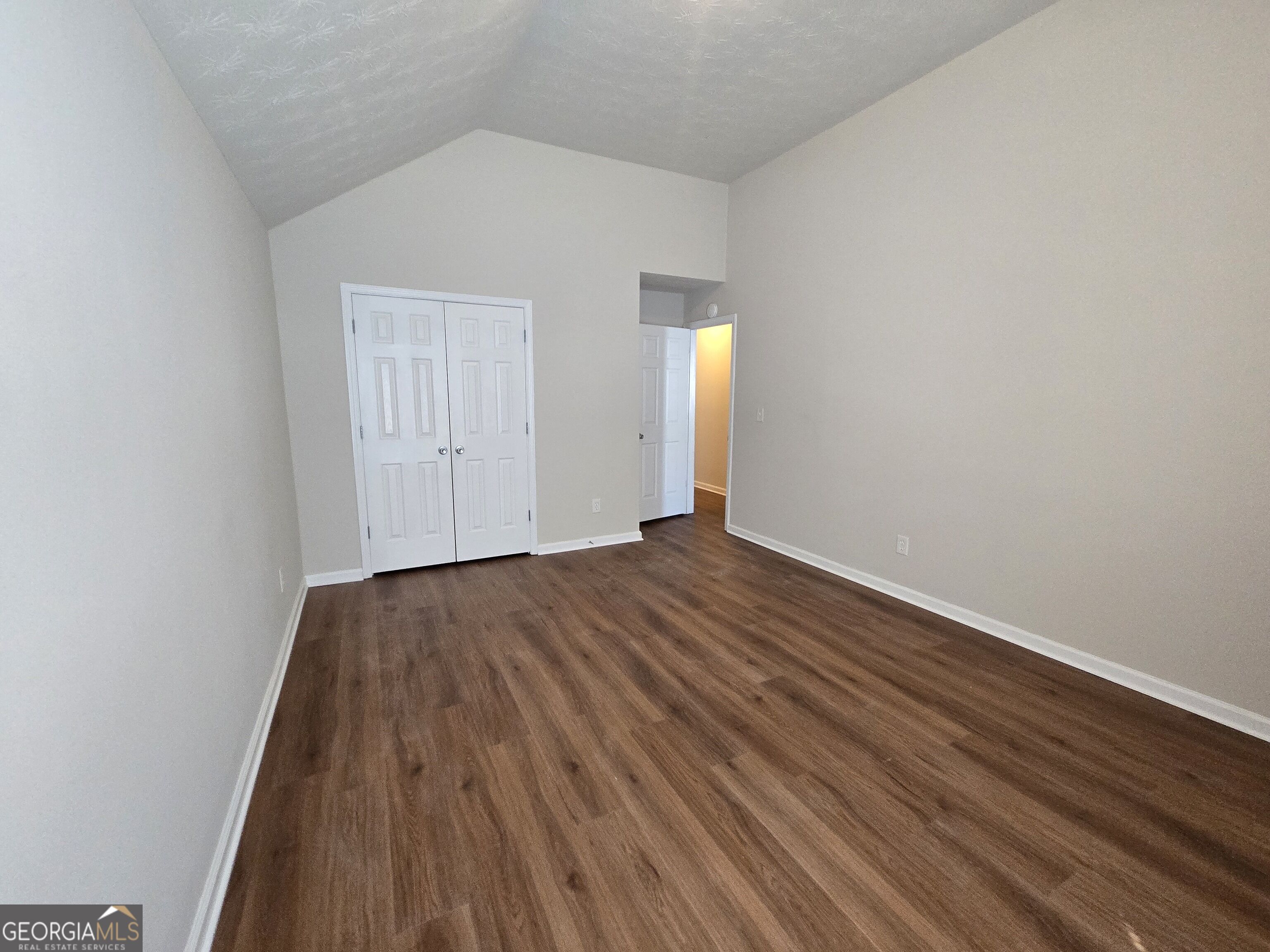 5636 One Lake Way Property Photo 12