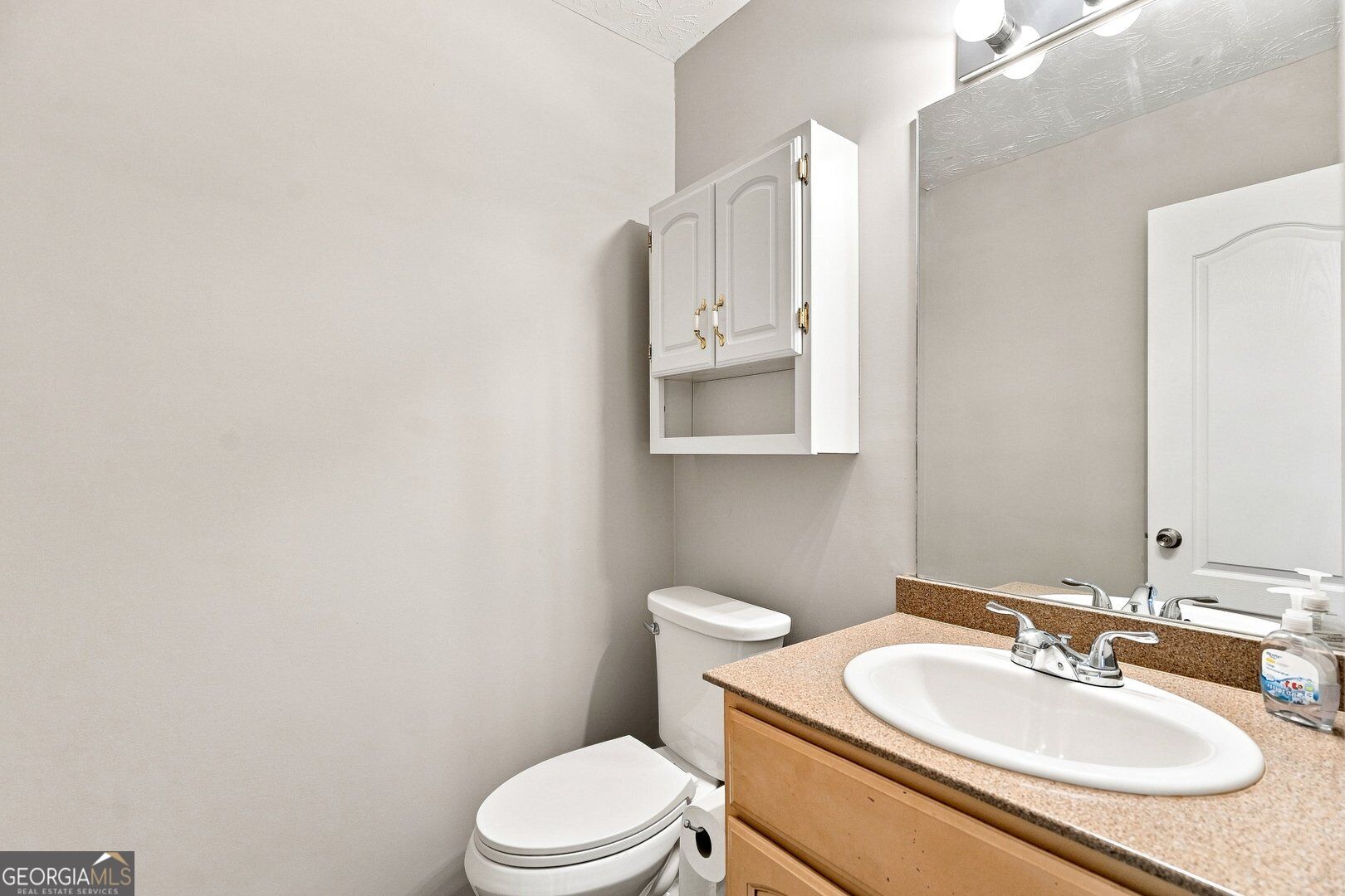 304 Waterfront Drive Property Photo 13