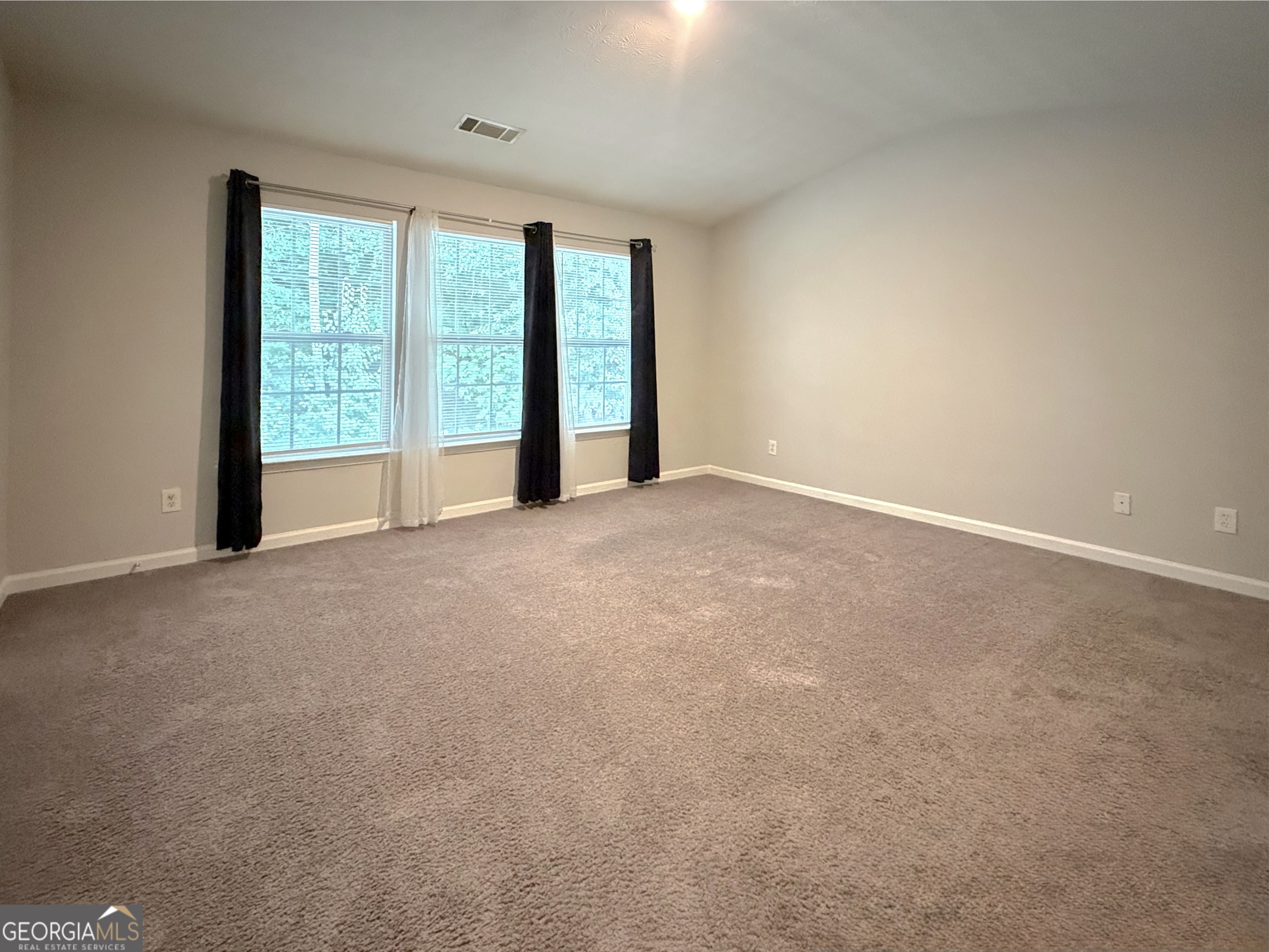 3845 Grovemont Place Property Photo 13