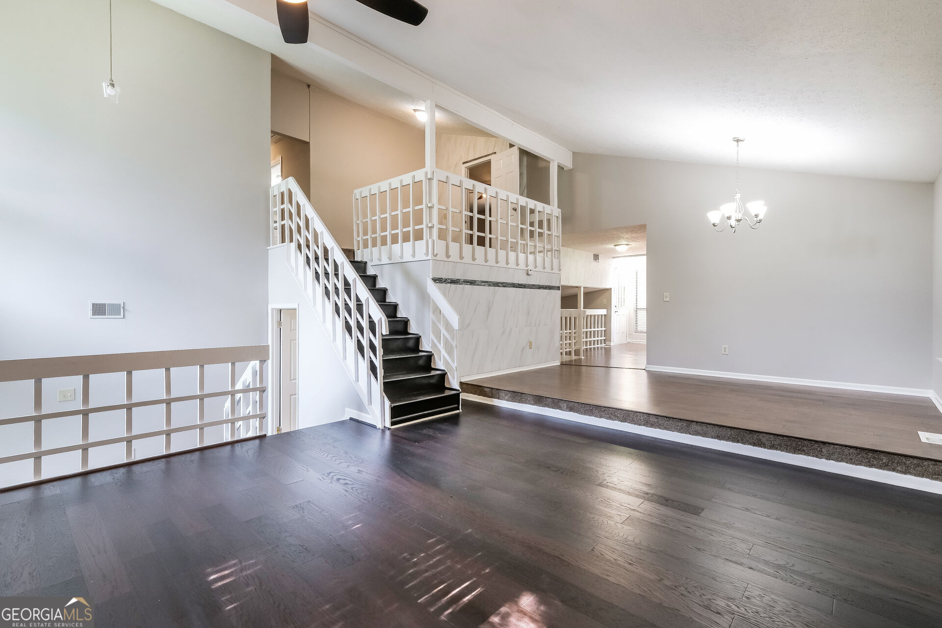 6629 Windwood Circle Property Photo 3