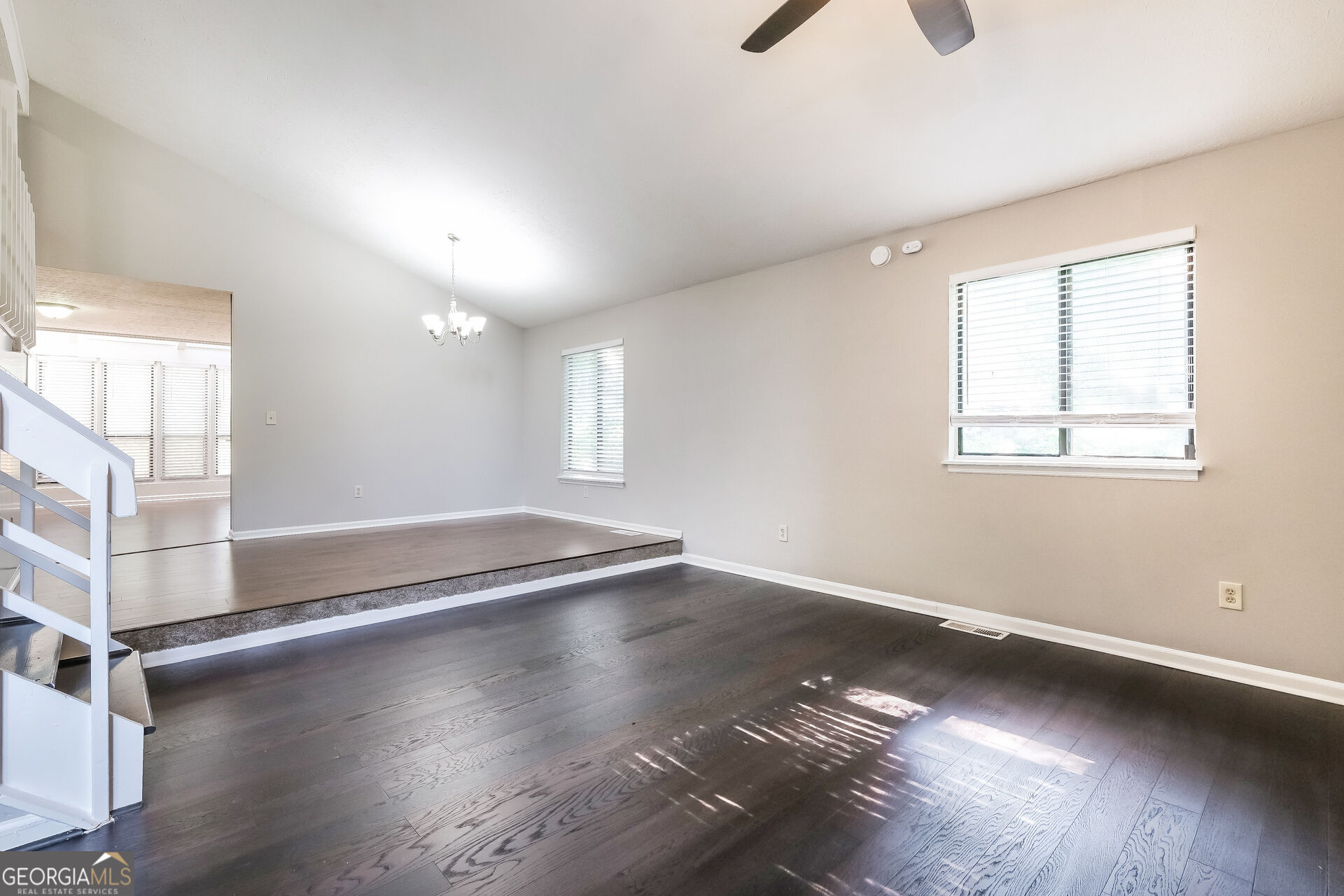 6629 Windwood Circle Property Photo 4