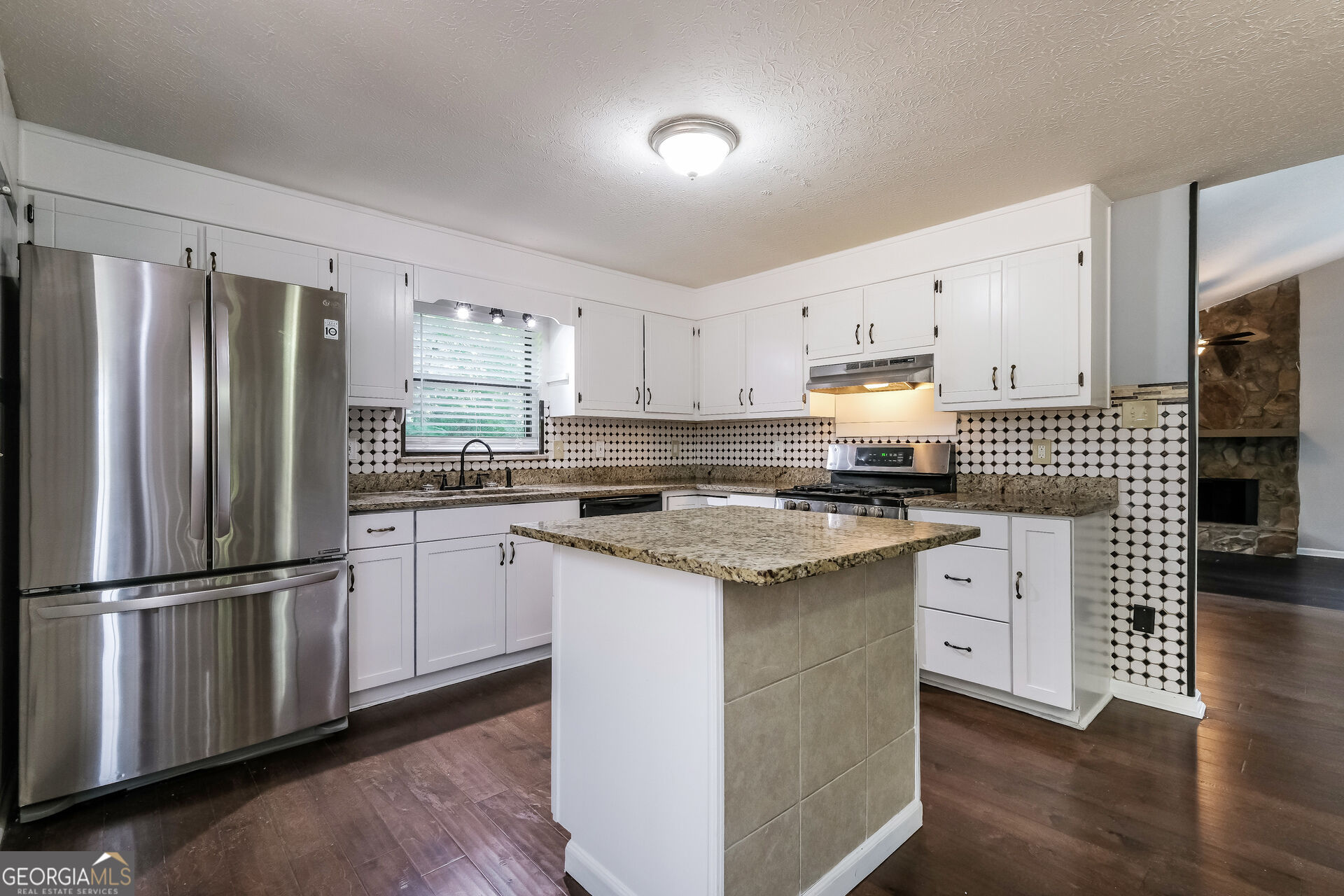 6629 Windwood Circle Property Photo 9