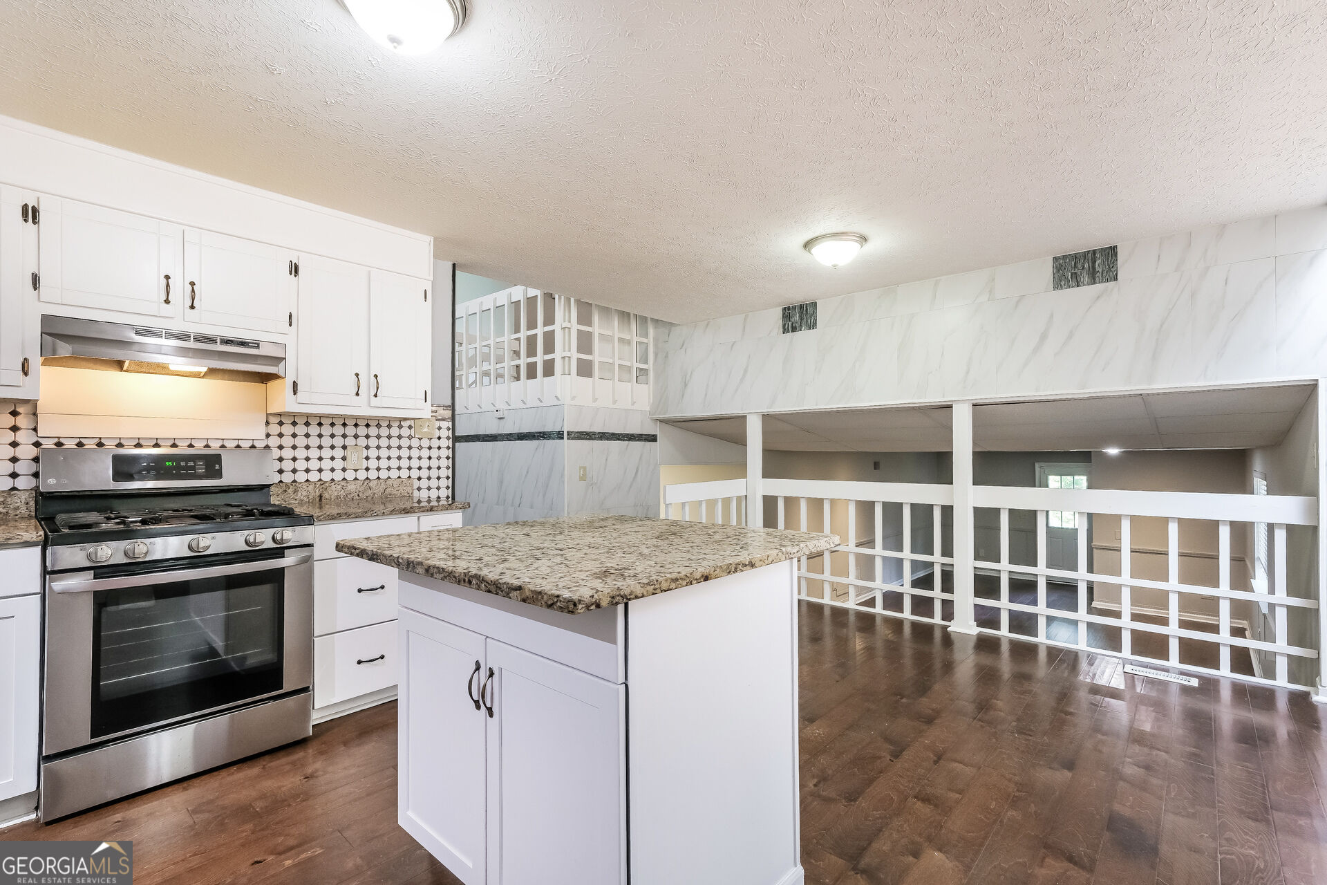 6629 Windwood Circle Property Photo 10
