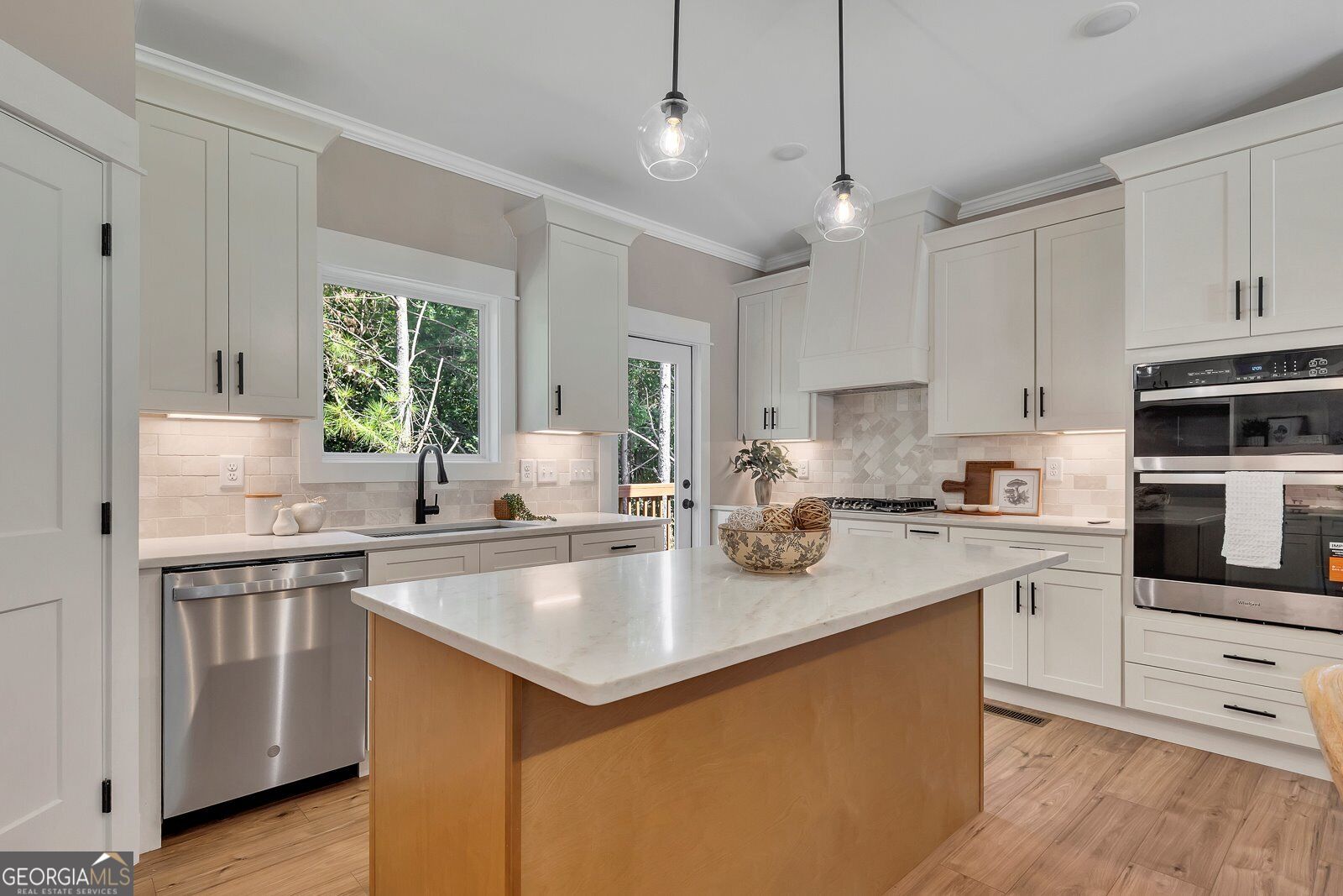 161 Ambrose Drive Property Photo 10