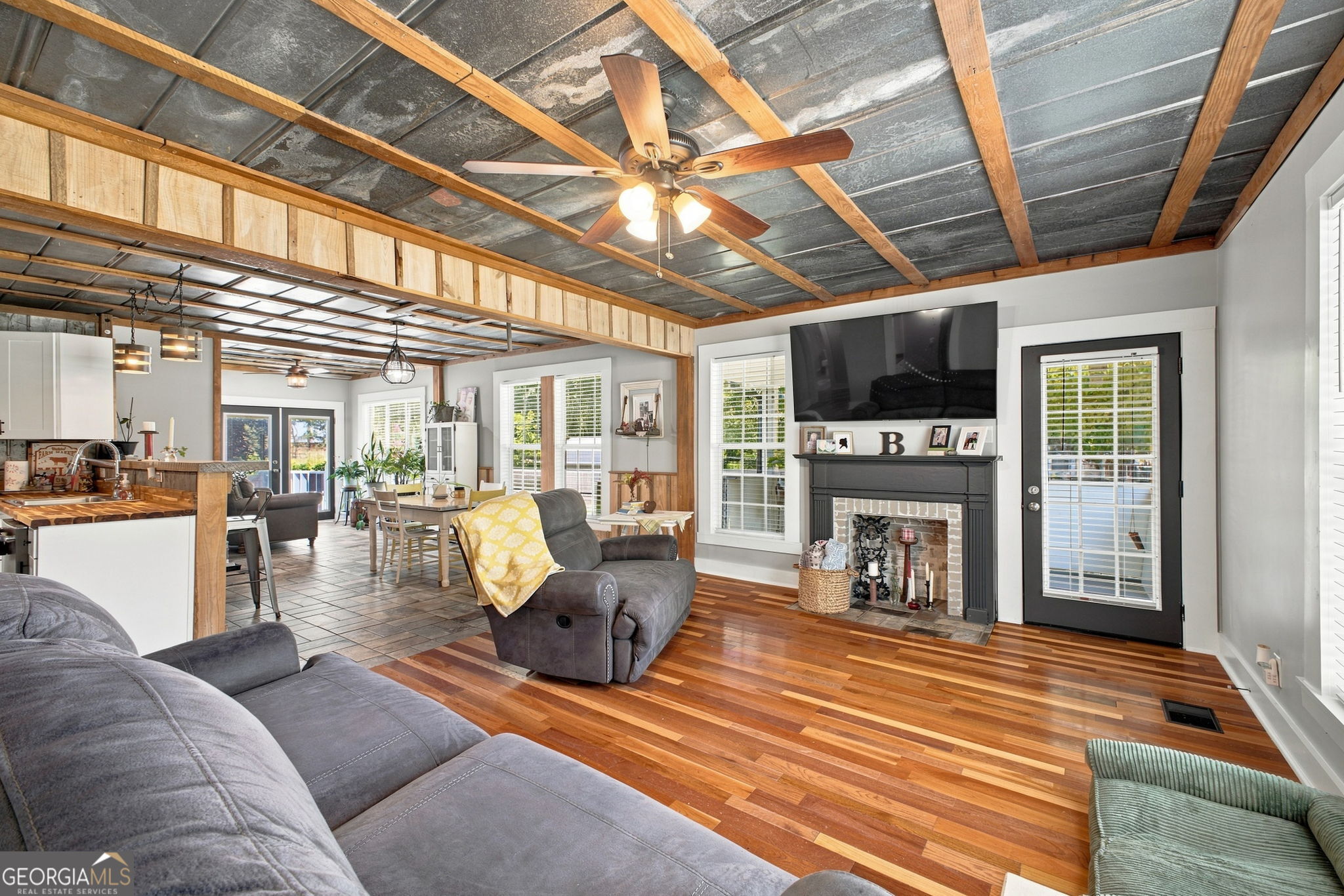 1509 Calhoun Avenue Ne Property Photo 3