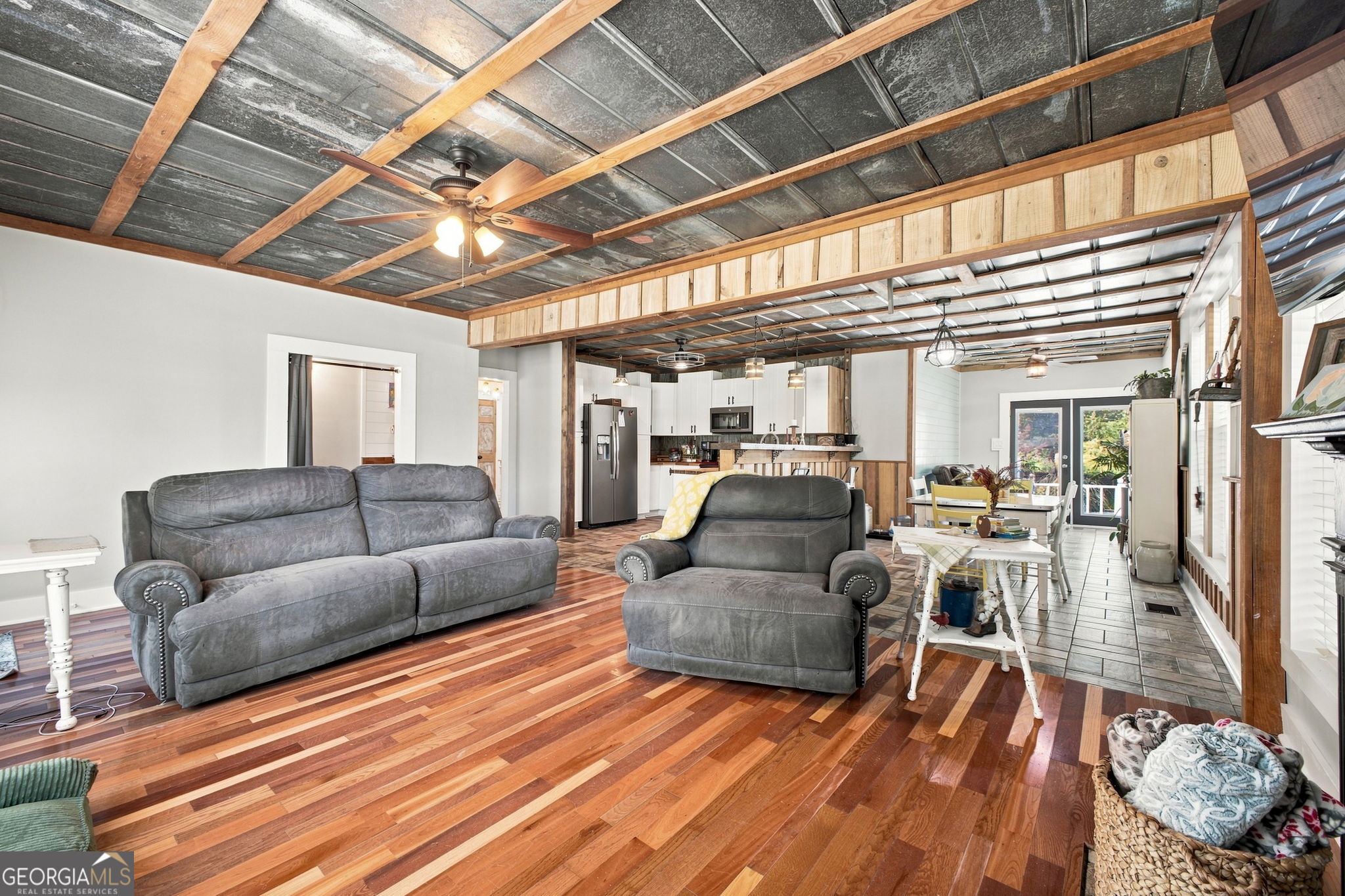 1509 Calhoun Avenue Ne Property Photo 4