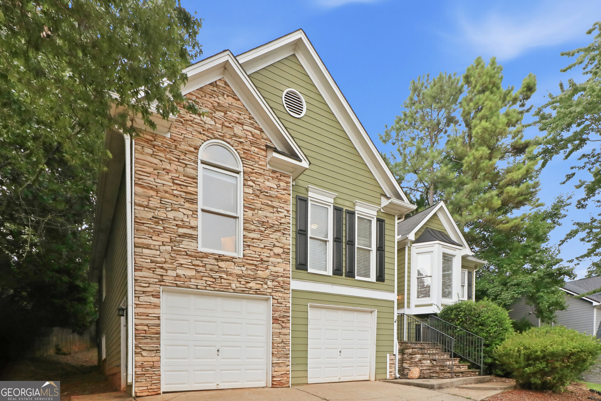 367 Crestview Drive Property Photo 3