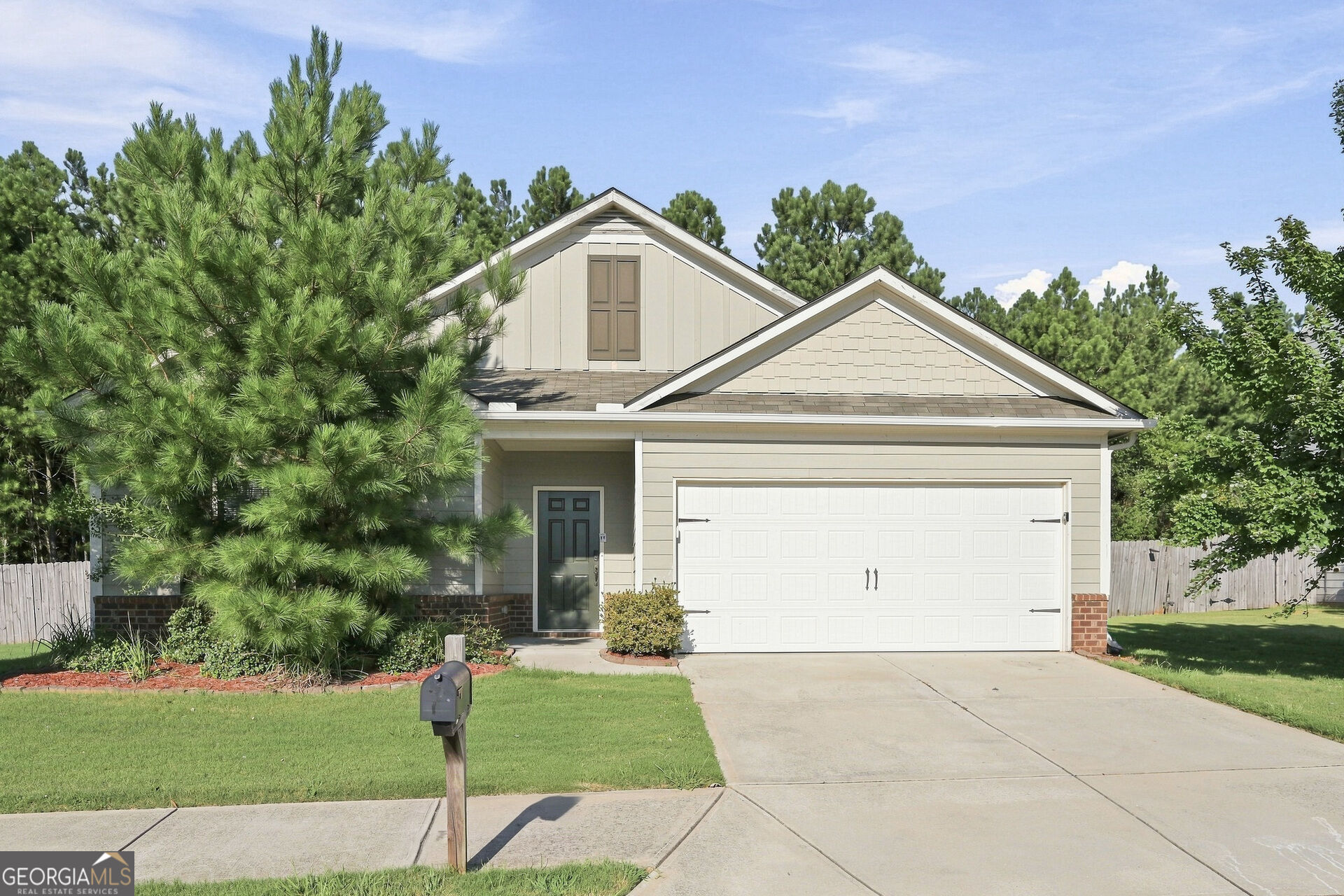3109 Avondale Drive Se Property Photo 1