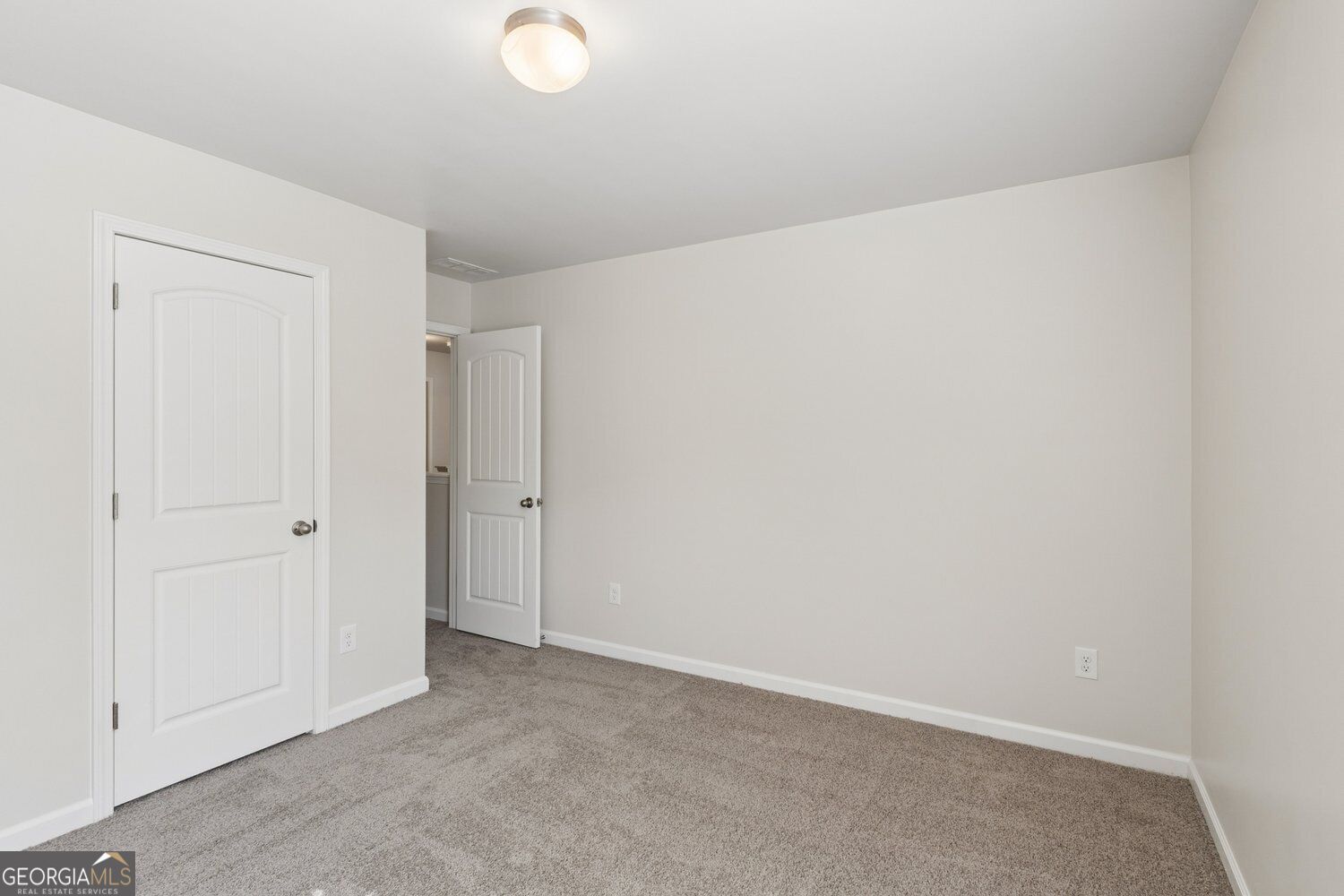 210 W Bridge Park Property Photo 12