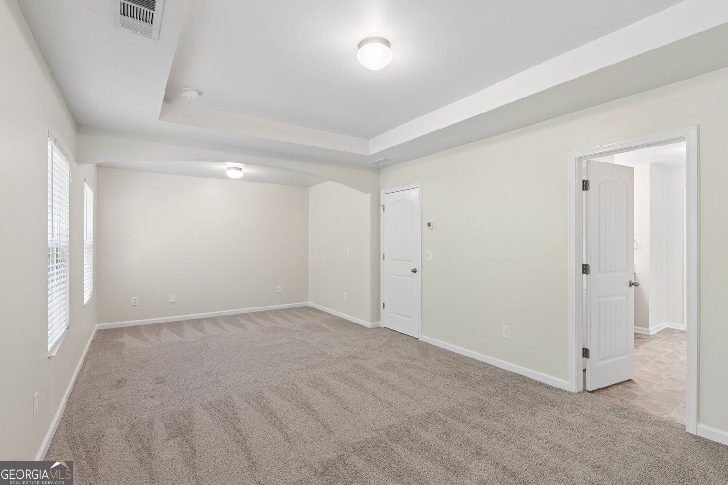 210 W Bridge Park Property Photo 14