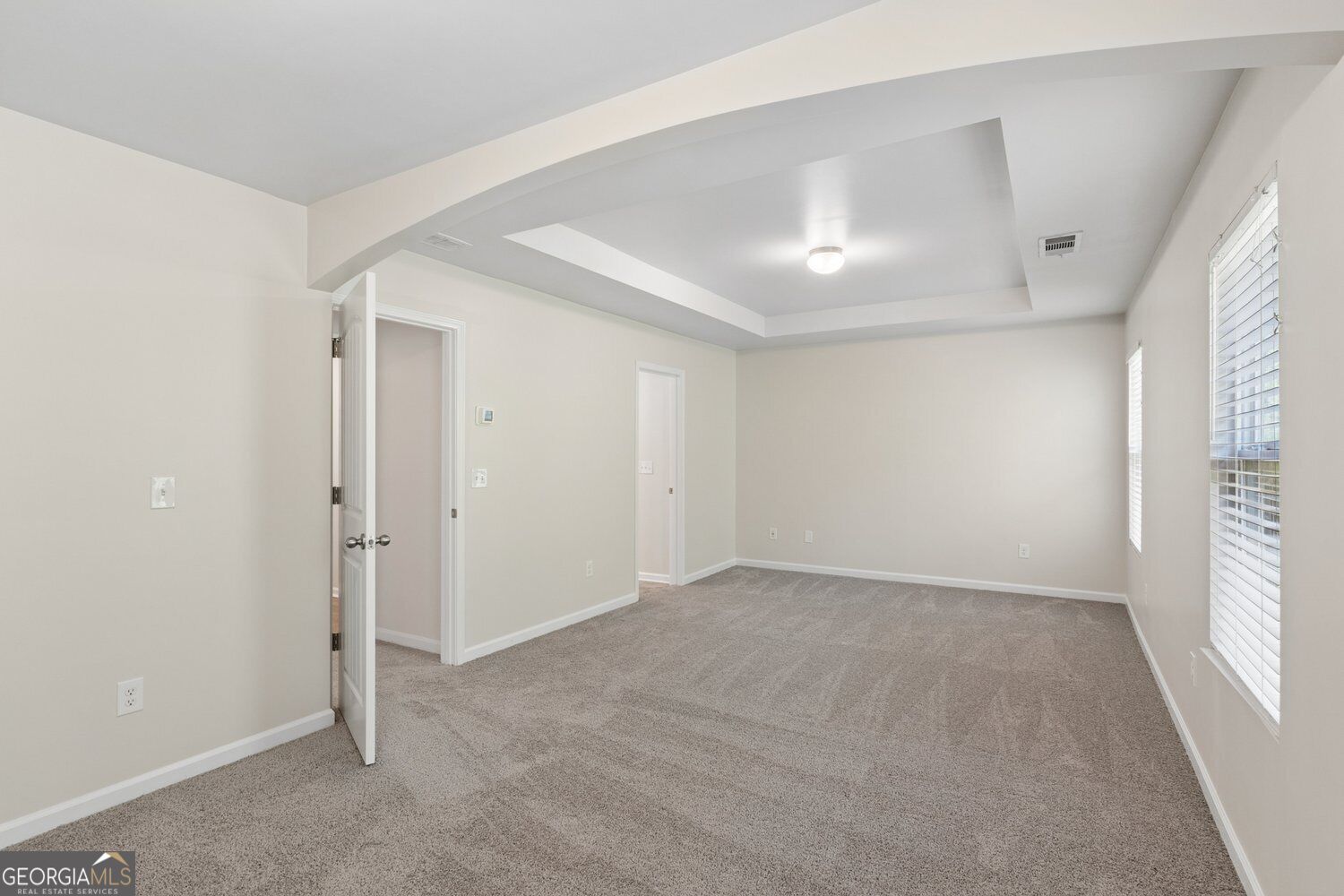 210 W Bridge Park Property Photo 15