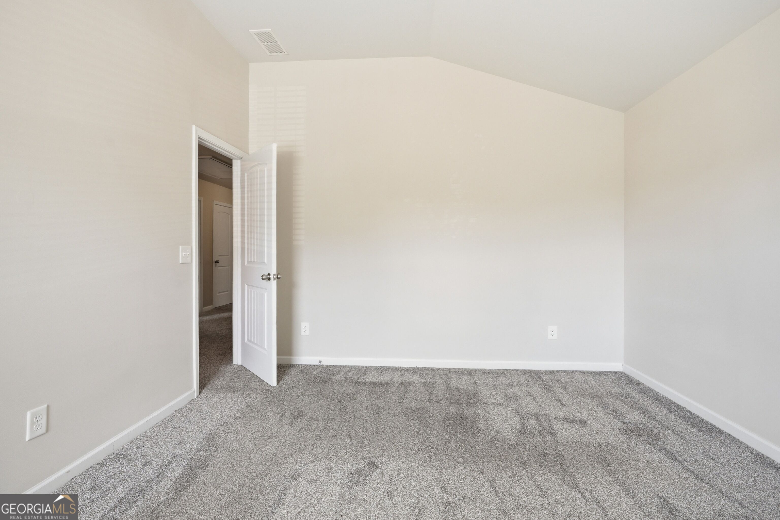 673 Boulder Run Property Photo 21
