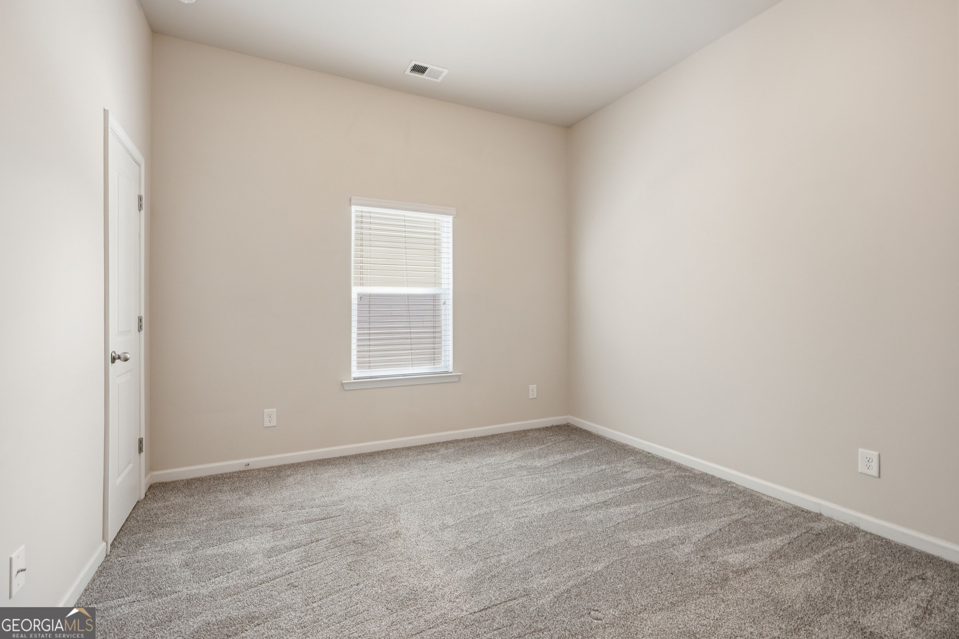 673 Boulder Run Property Photo 22