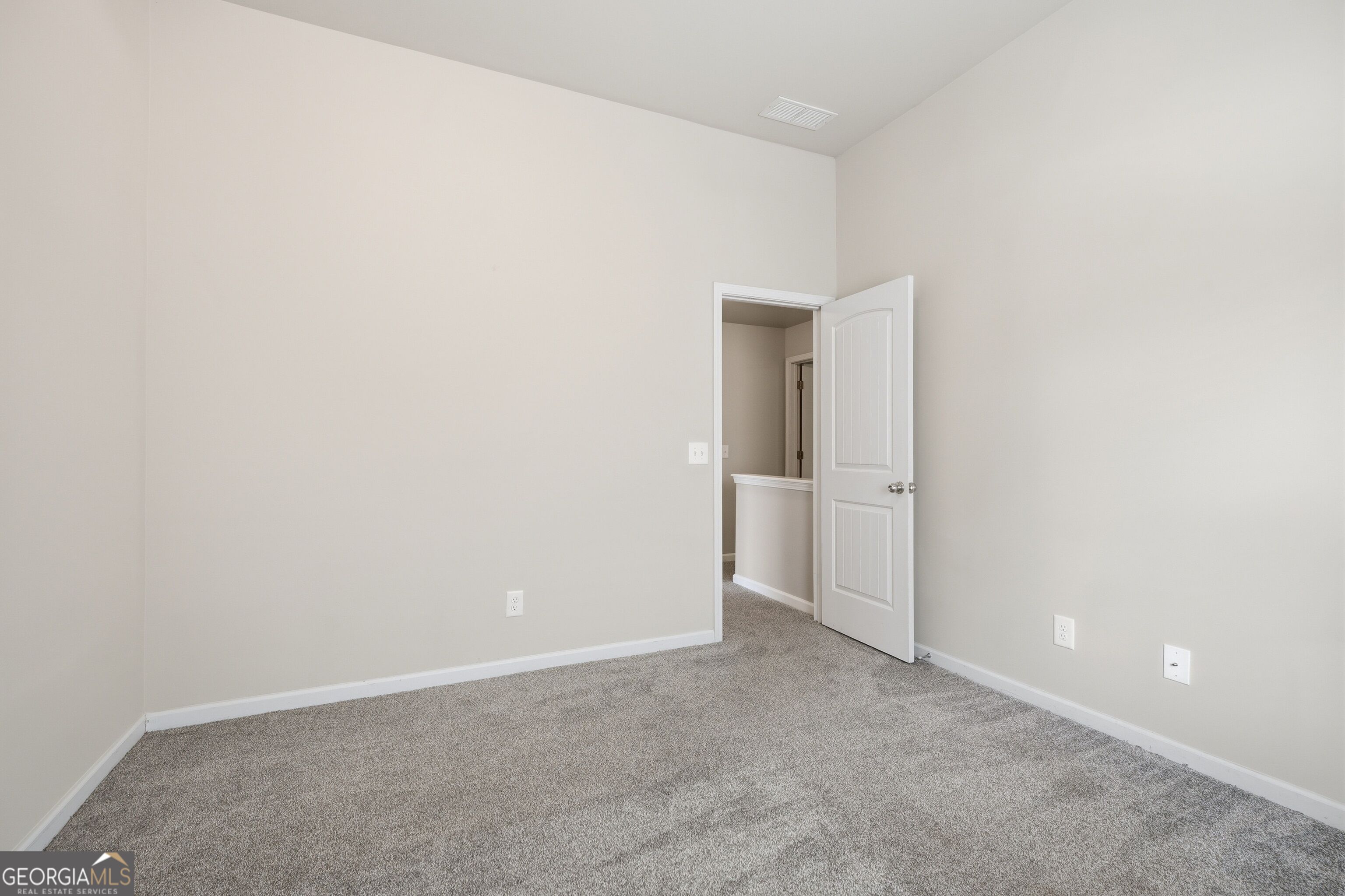 673 Boulder Run Property Photo 23
