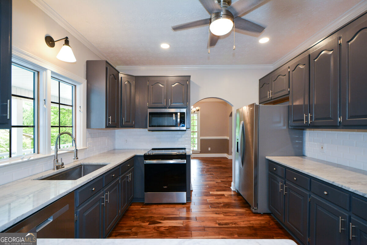 3426 Clarks Bridge Road Property Photo 6