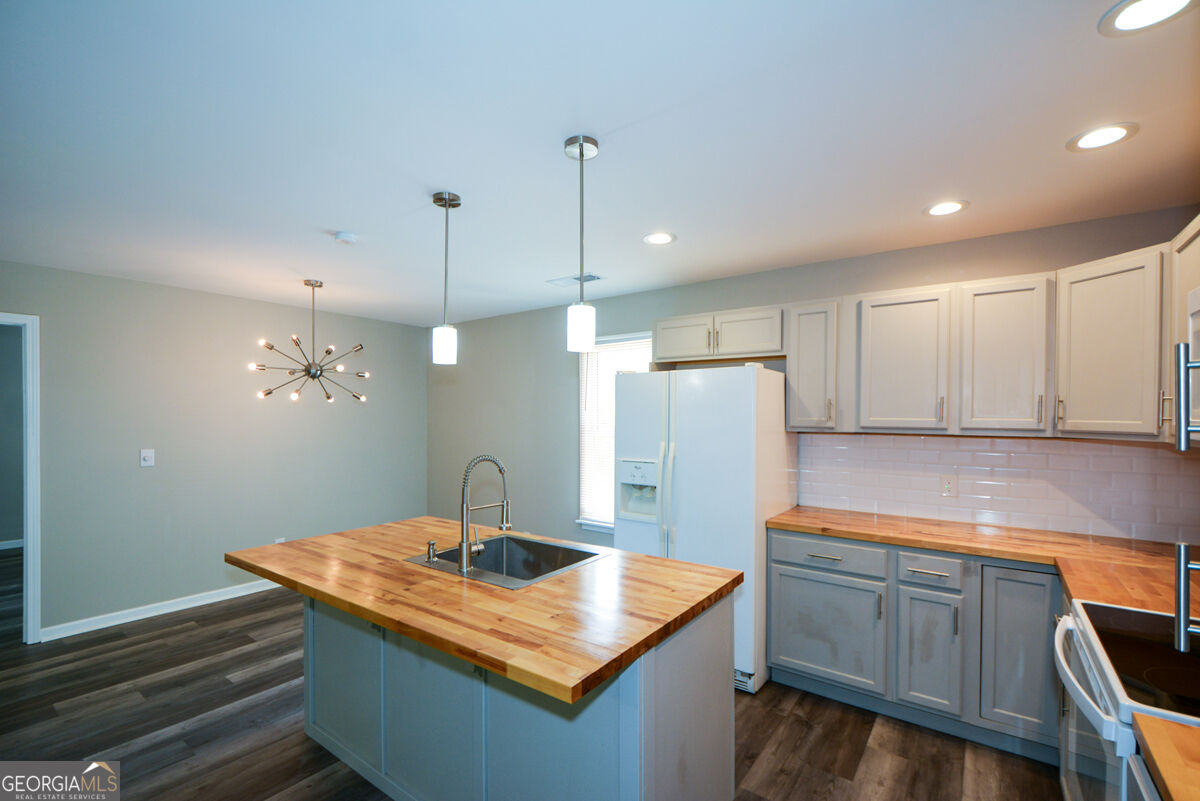 3426 Clarks Bridge Road Property Photo 19