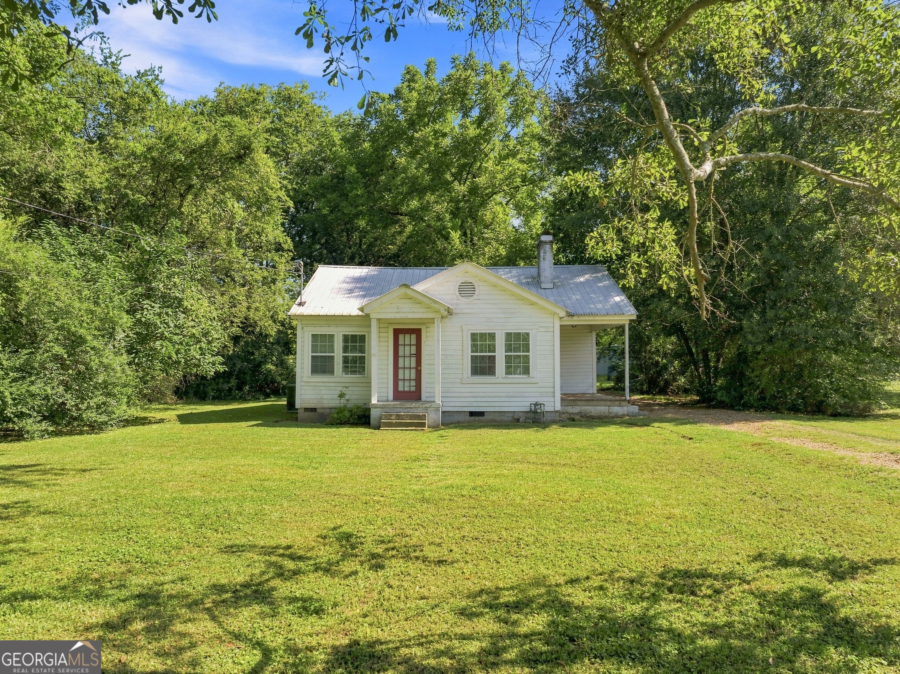 100 1st Street Property Photo 1