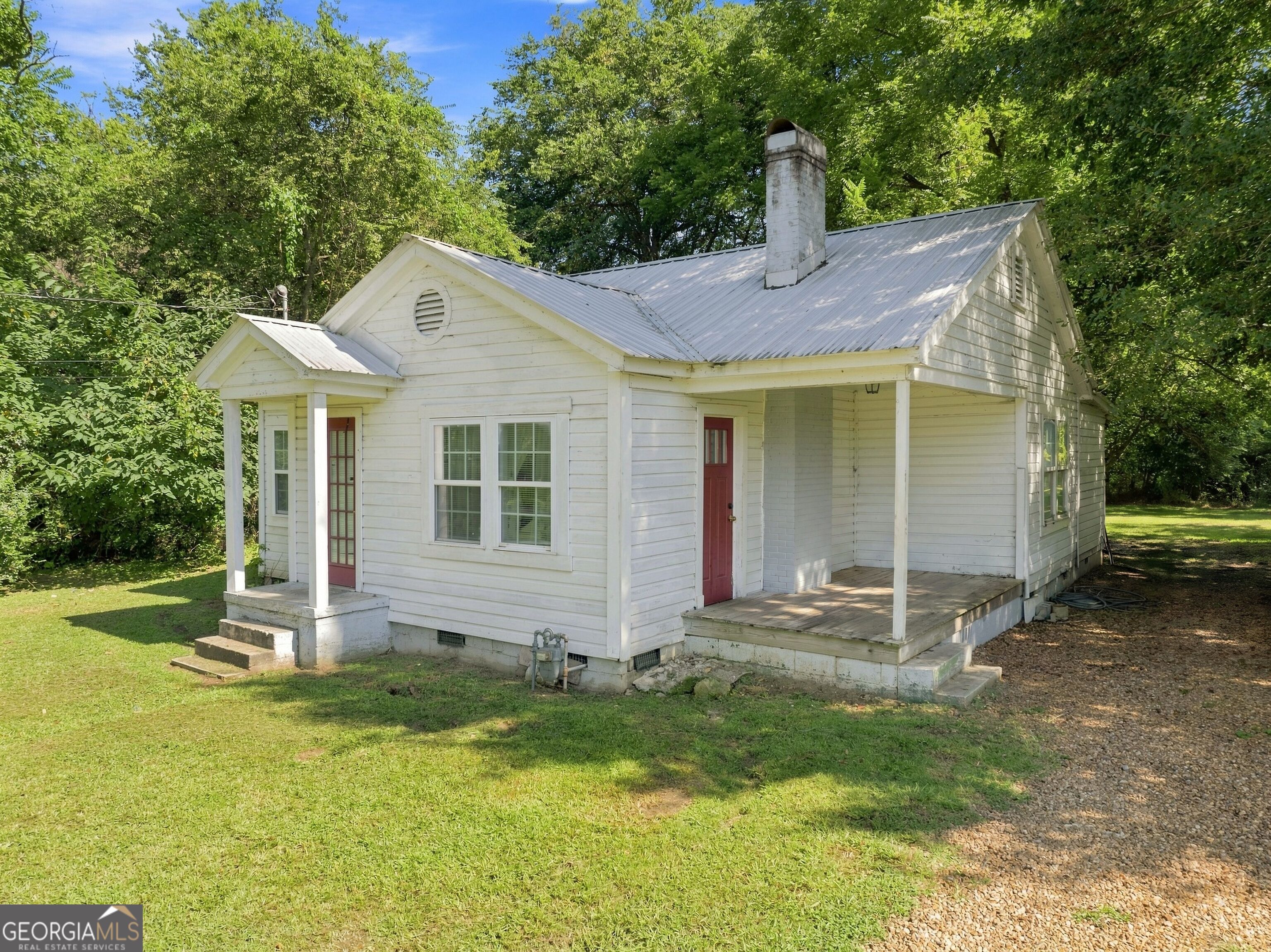 100 1st Street Property Photo 5