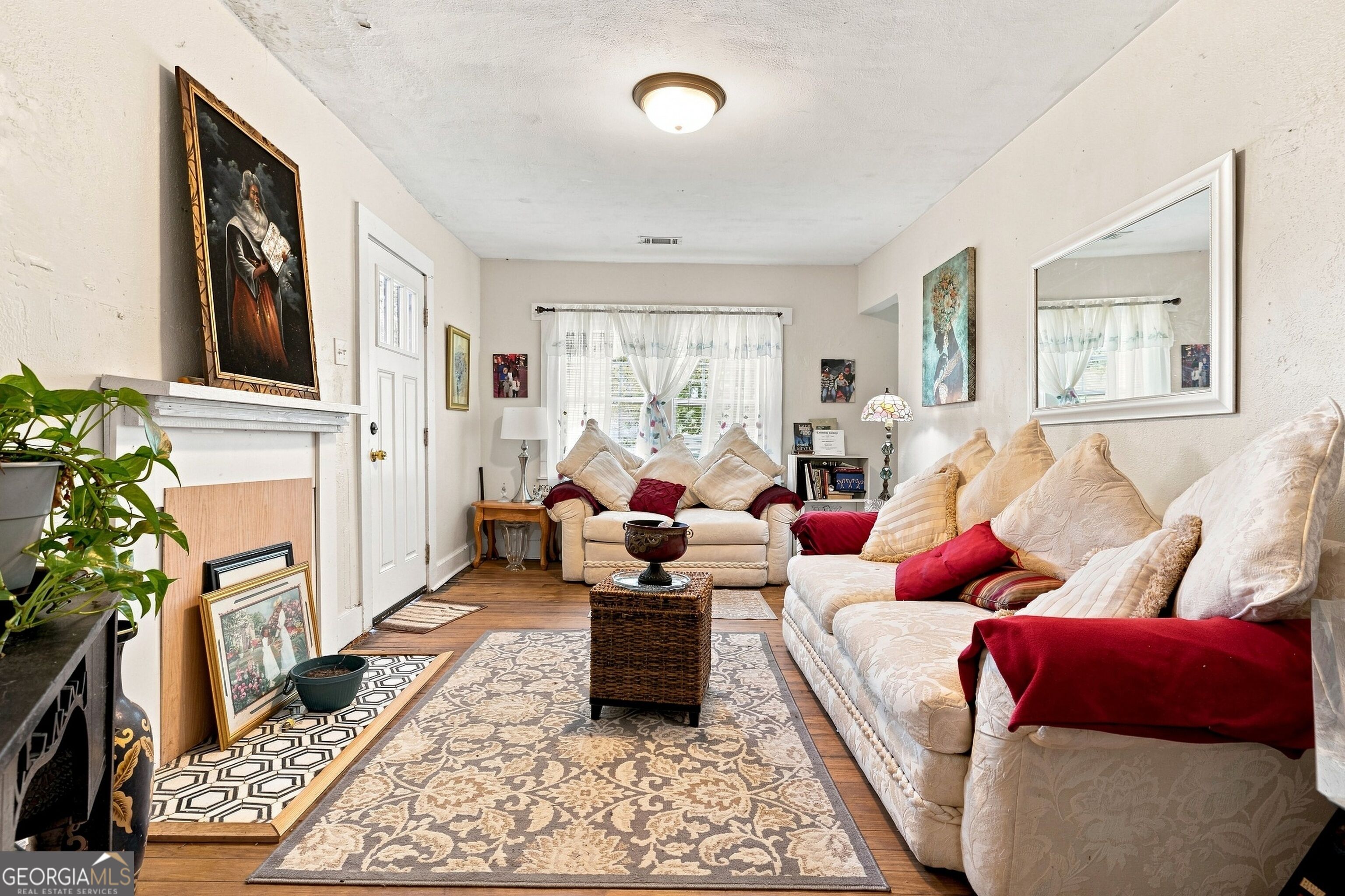 100 1st Street Property Photo 6