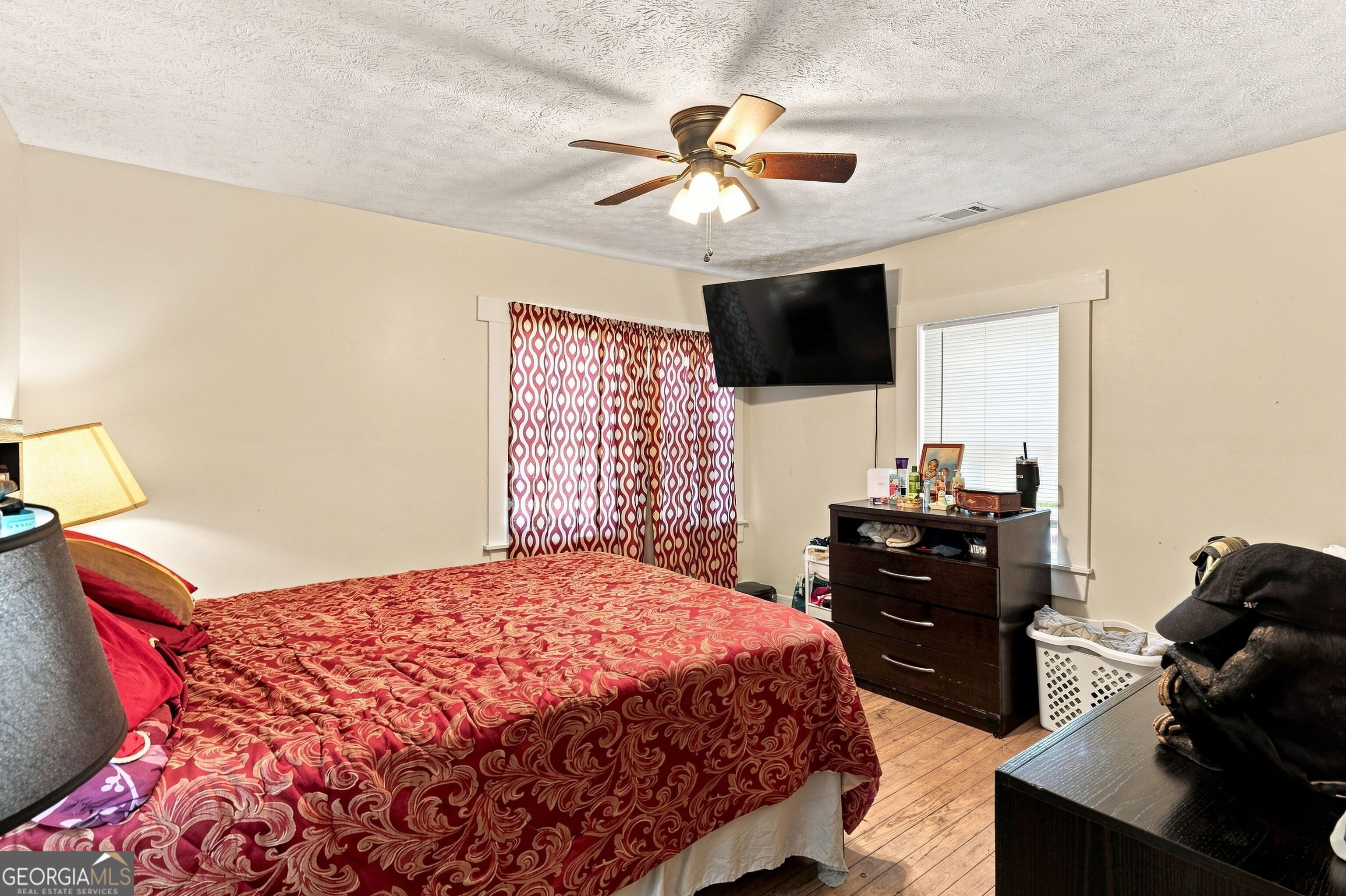 100 1st Street Property Photo 10