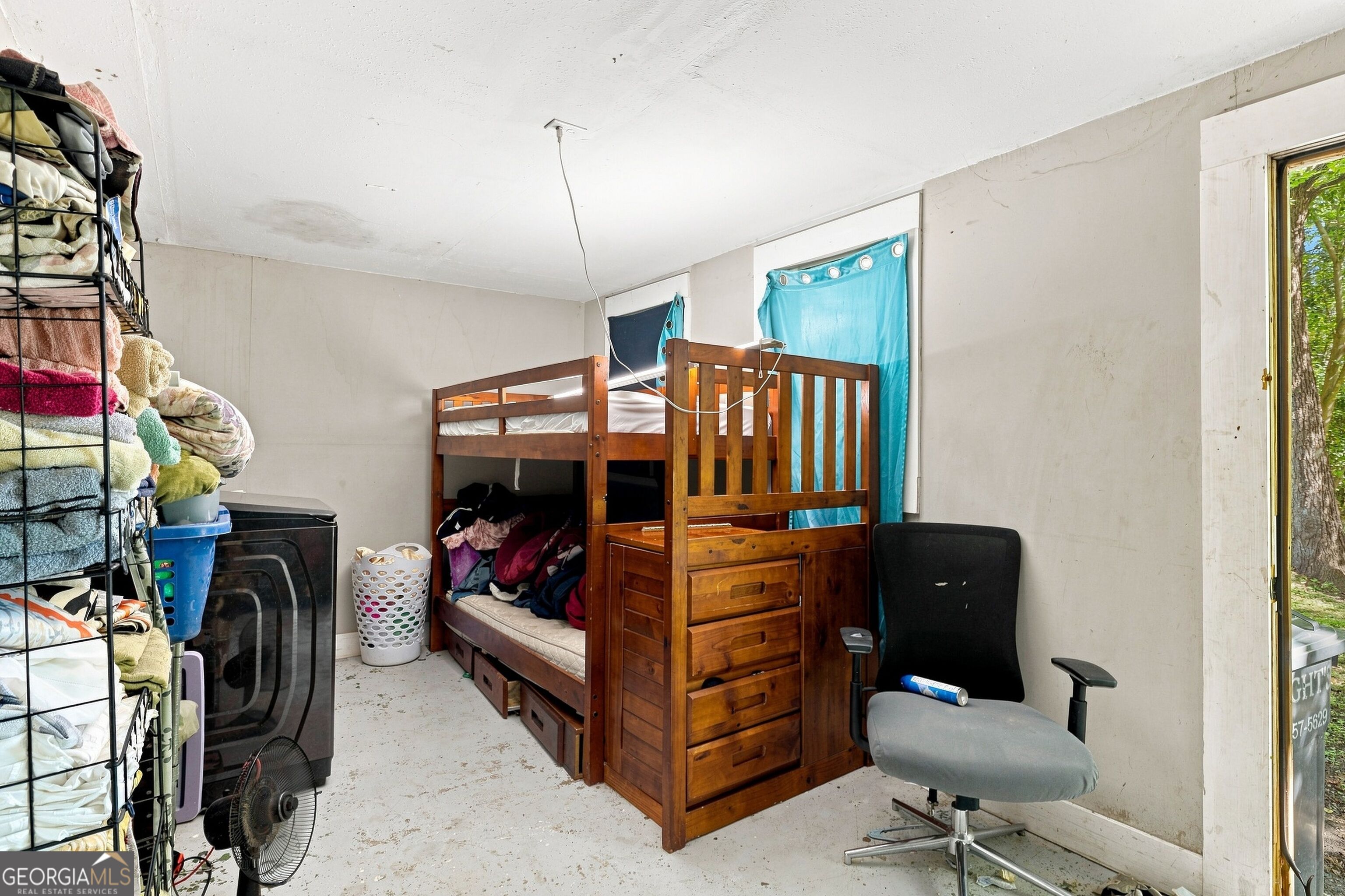 100 1st Street Property Photo 14