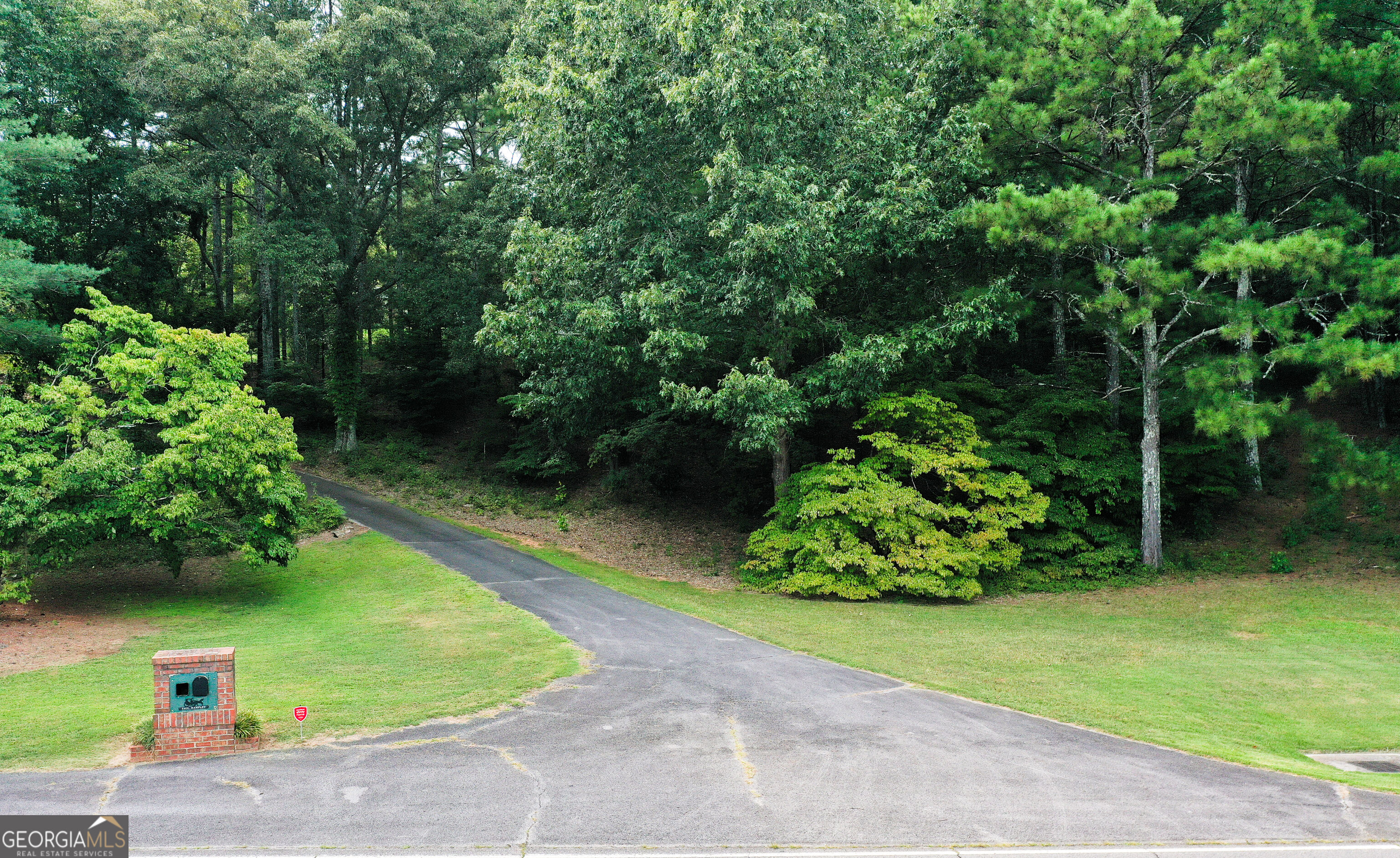 2815 Old Dalton Road Ne Property Photo 3