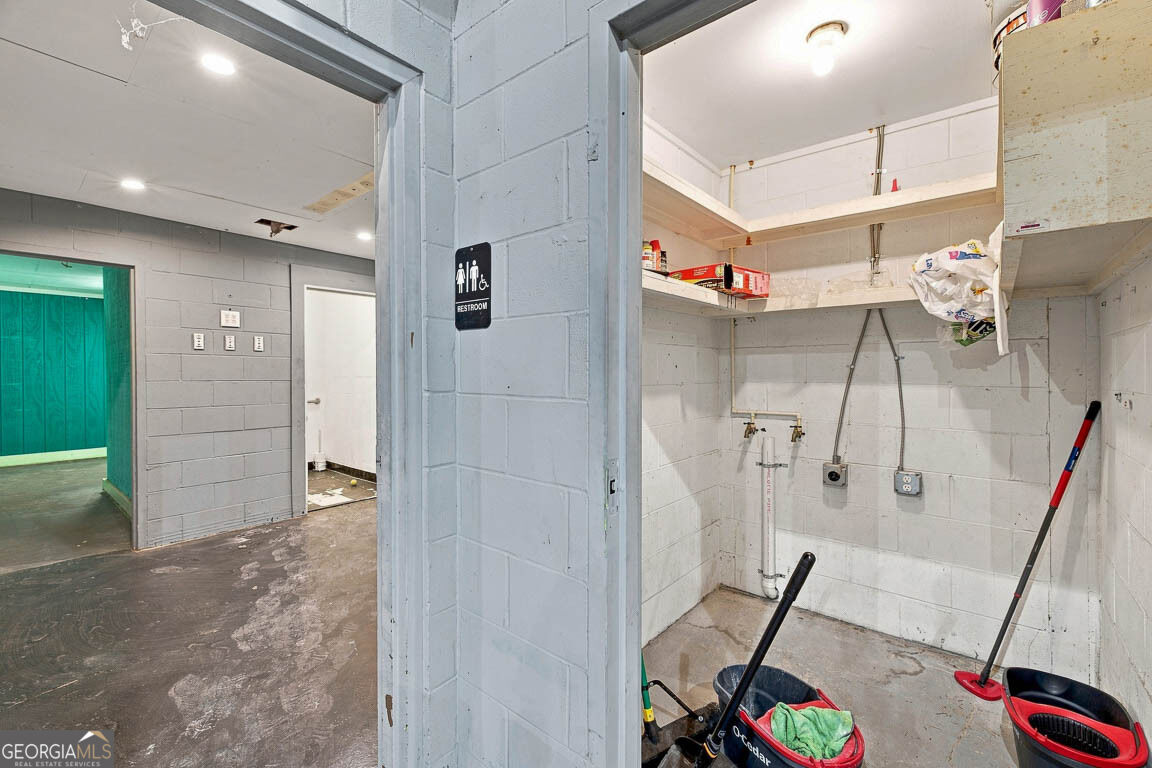 3811 Darien Highway Property Photo 15
